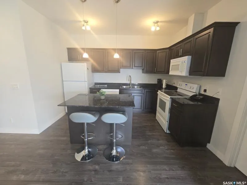 714 Hart ROAD, #310
