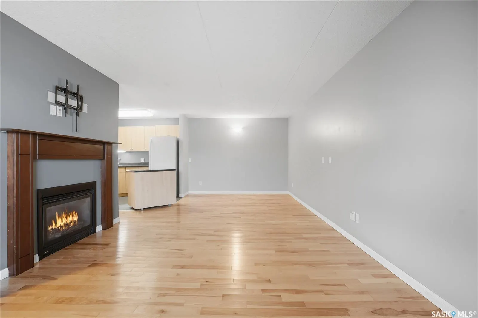 160 Gore PLACE, #300