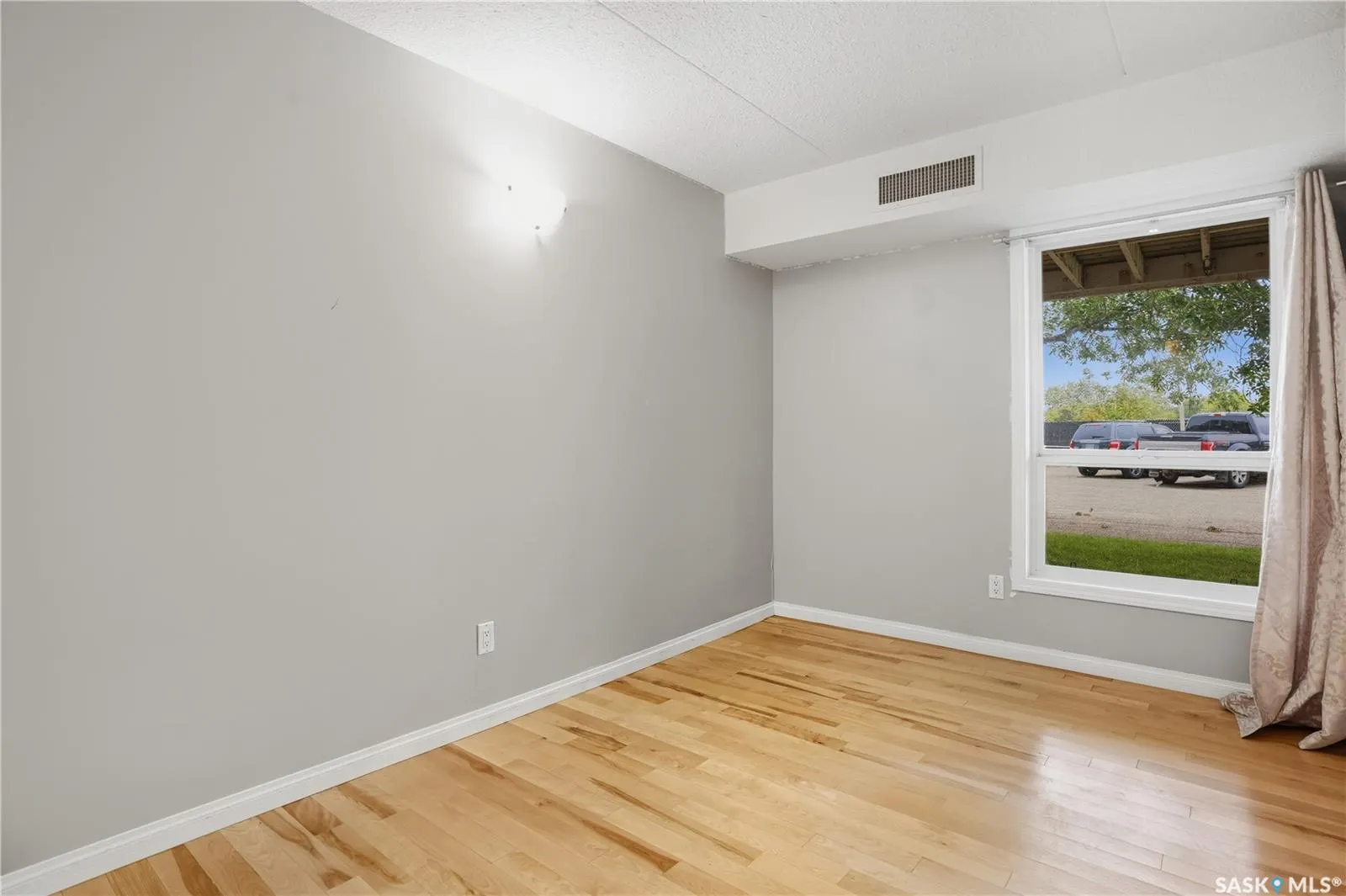 160 Gore PLACE, #300