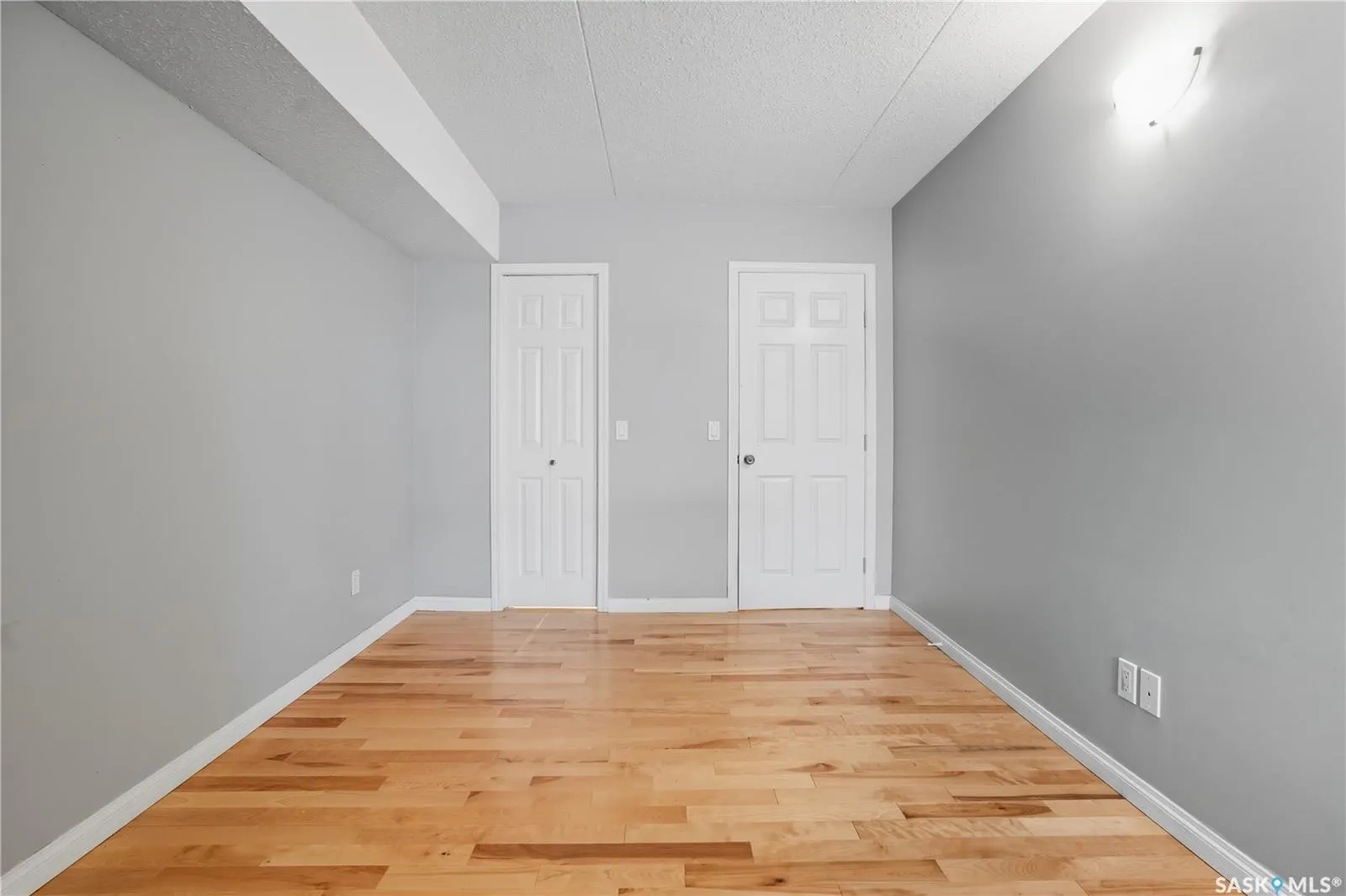 160 Gore PLACE, #300