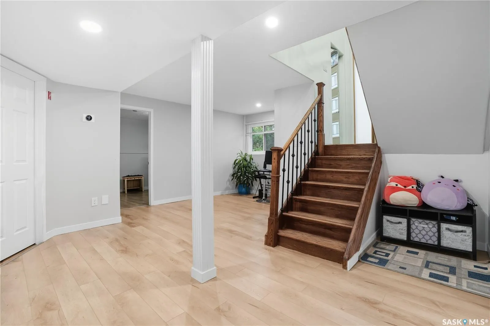 43 Woodsworth CRESCENT