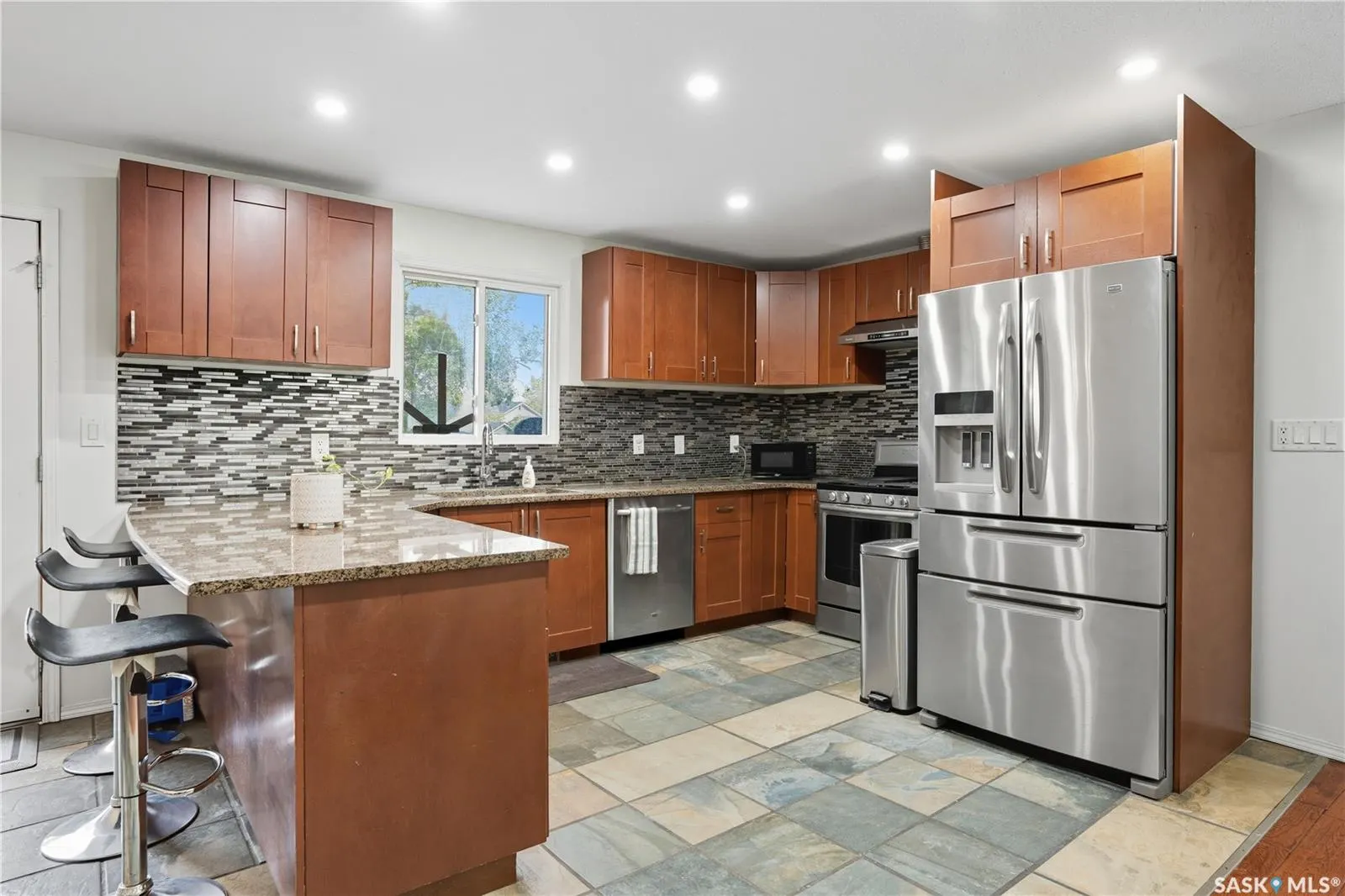 43 Woodsworth CRESCENT