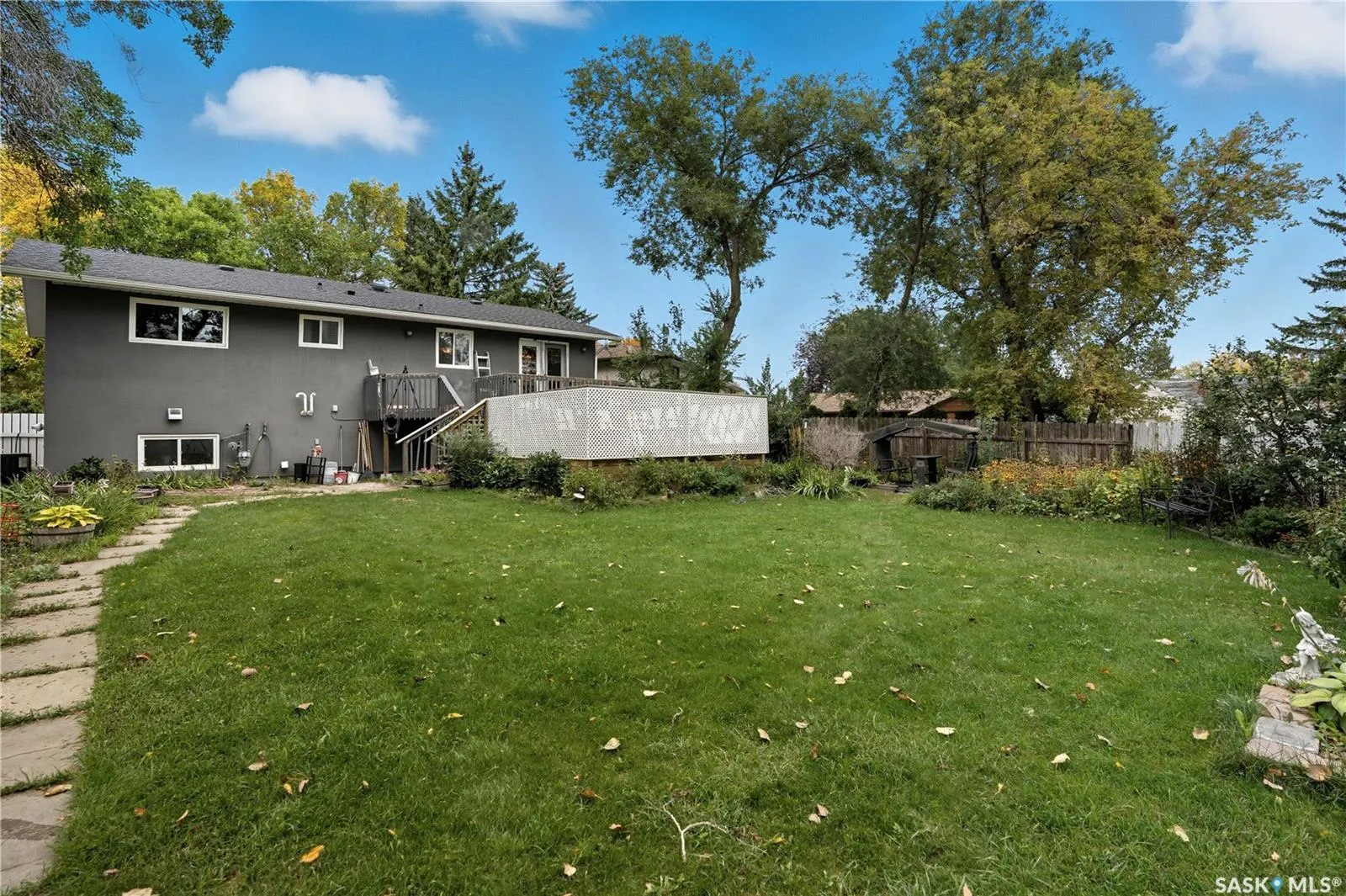 43 Woodsworth CRESCENT