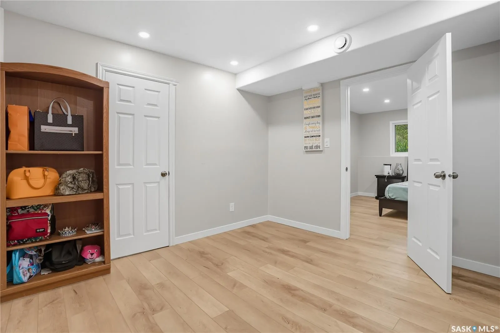 43 Woodsworth CRESCENT