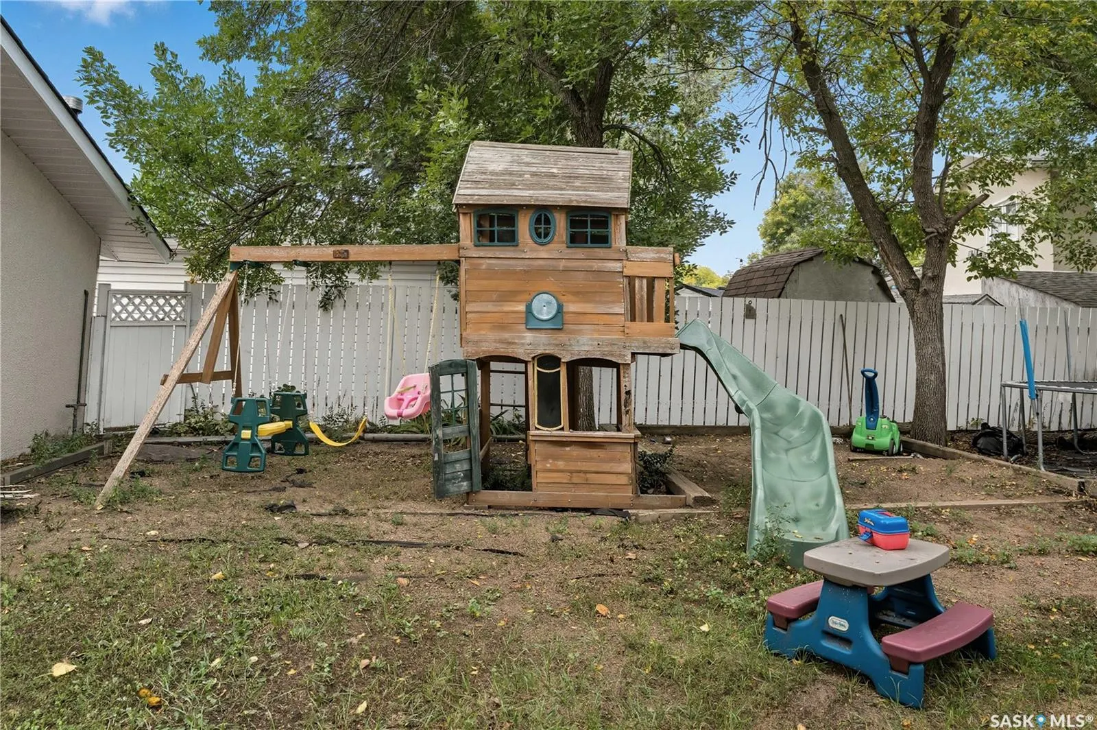 43 Woodsworth CRESCENT