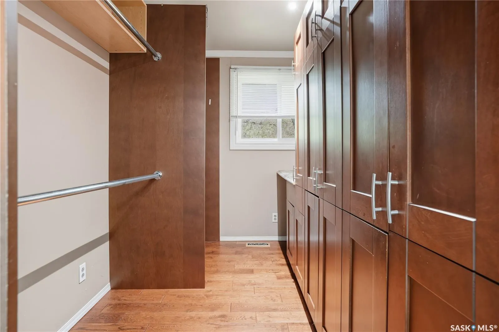 43 Woodsworth CRESCENT