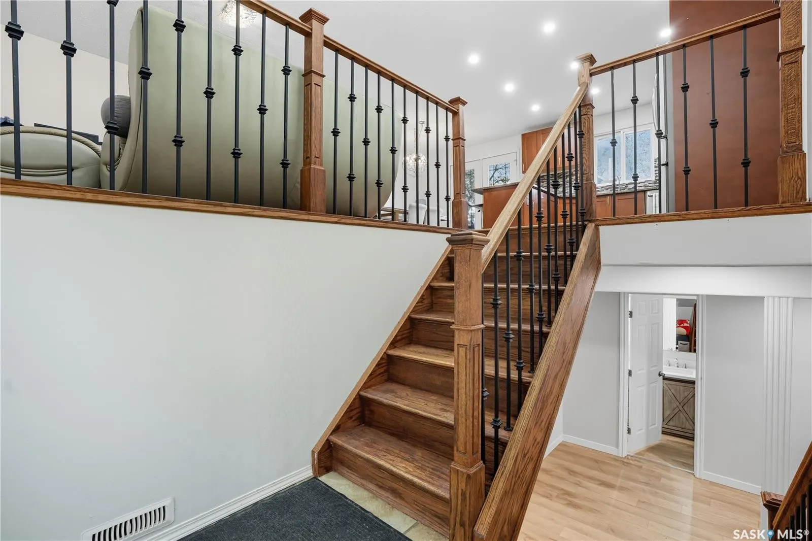 43 Woodsworth CRESCENT