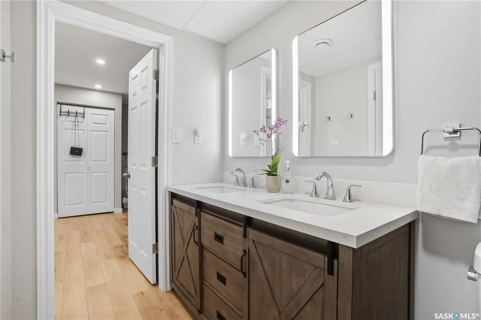 43 Woodsworth CRESCENT