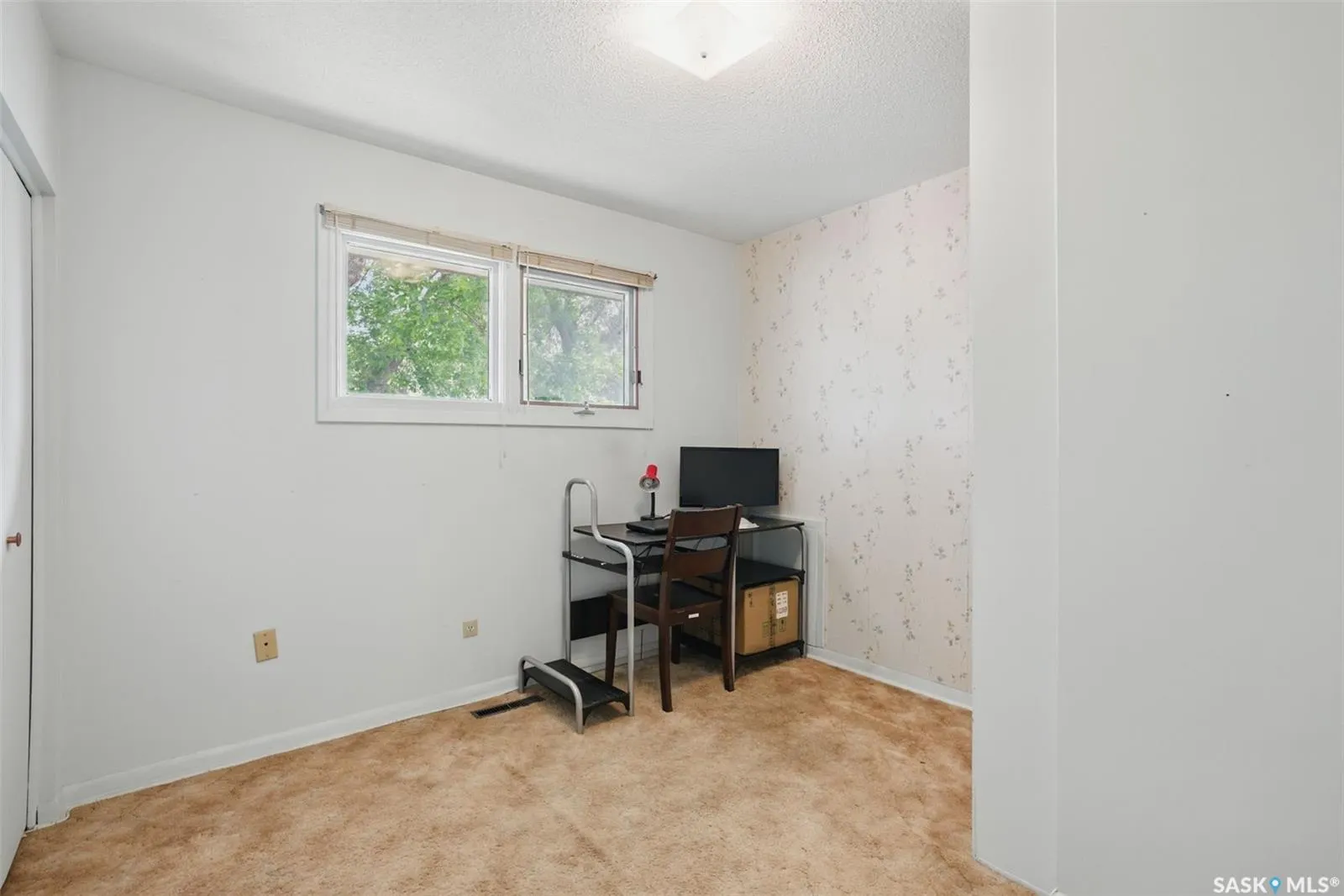 118 EAST DRIVE