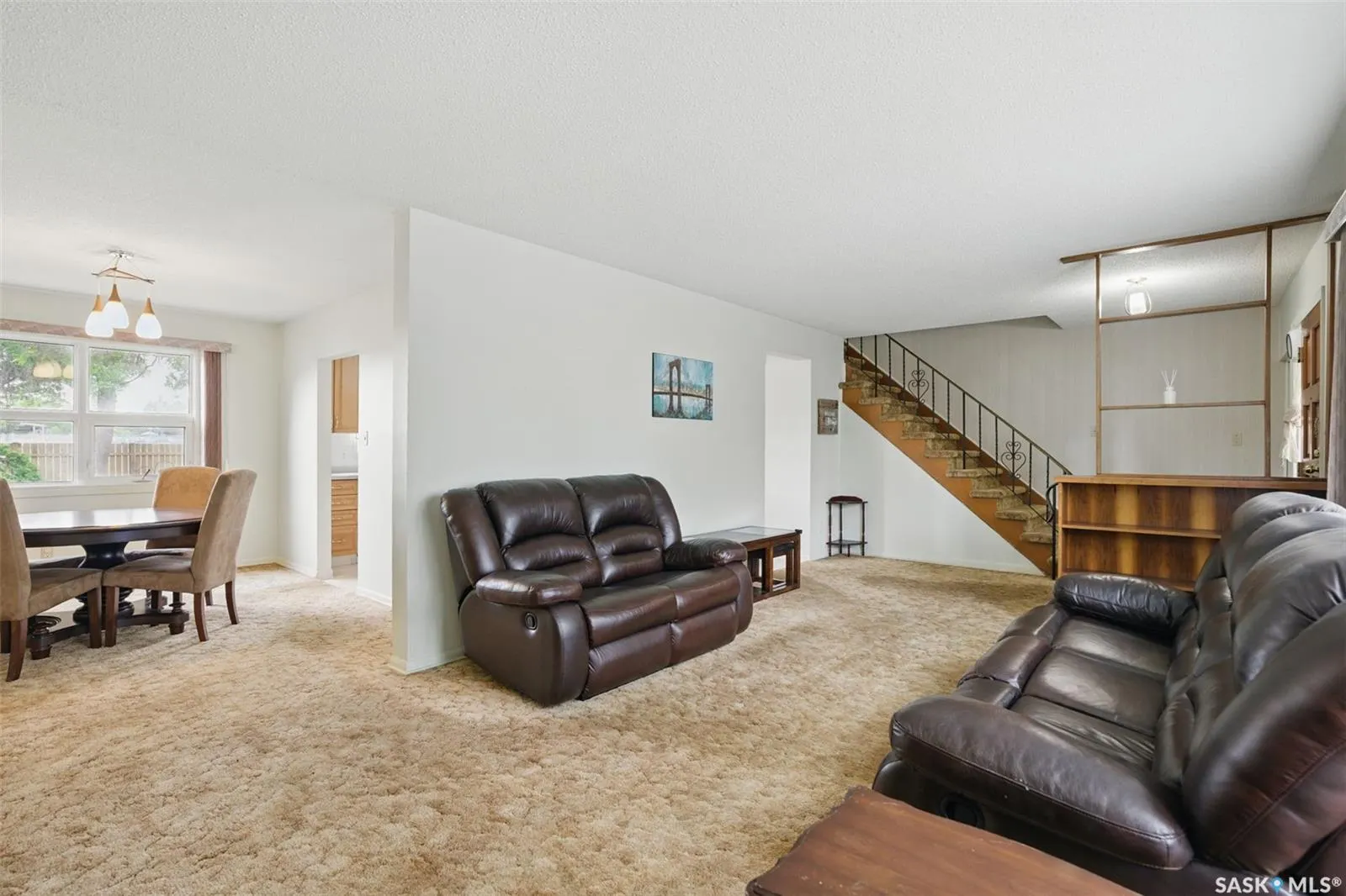 118 EAST DRIVE