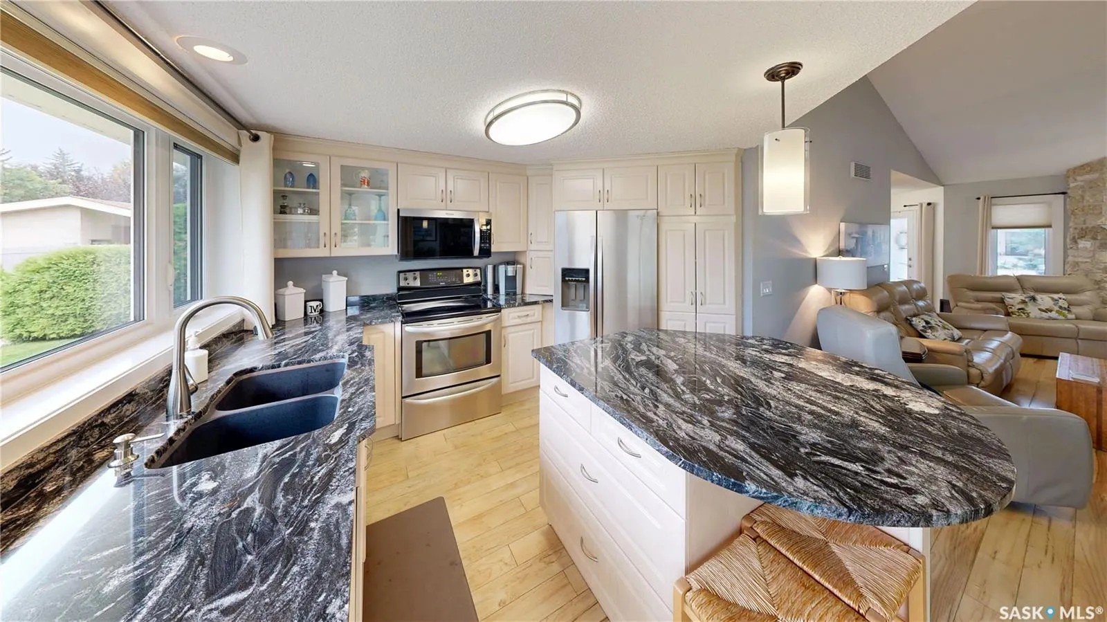2842 AUDETTE BAY E