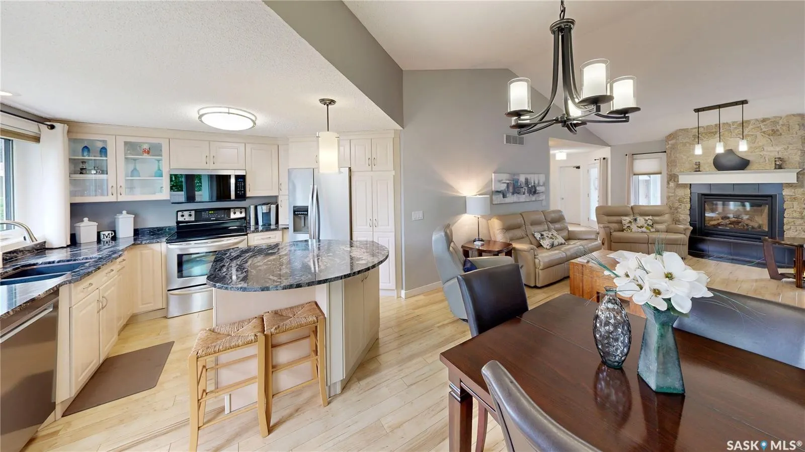 2842 AUDETTE BAY E