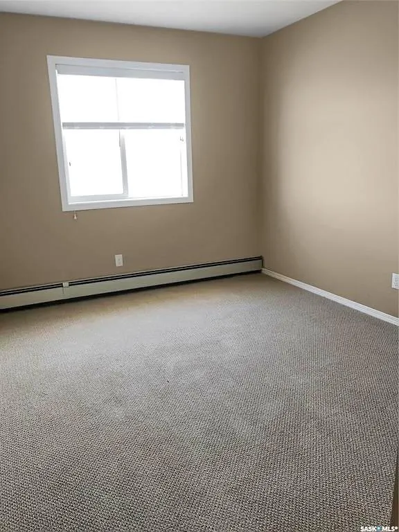 825 Gladstone STREET E, #3 & 4