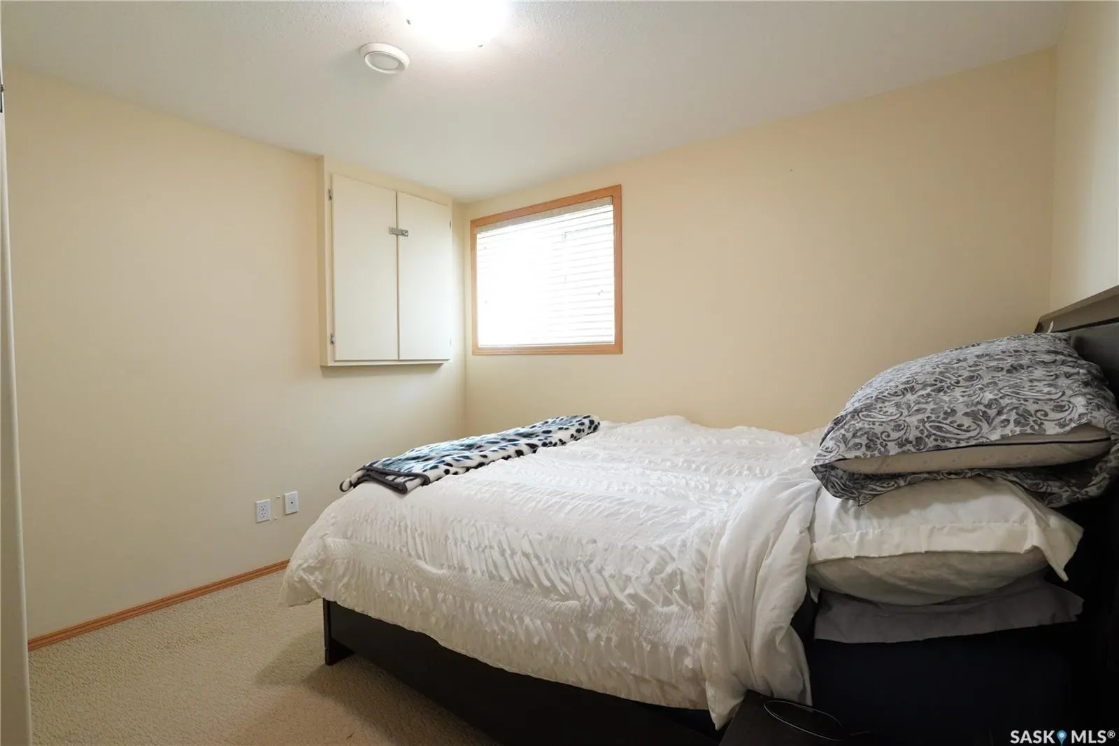 214 Mount Royal PLACE