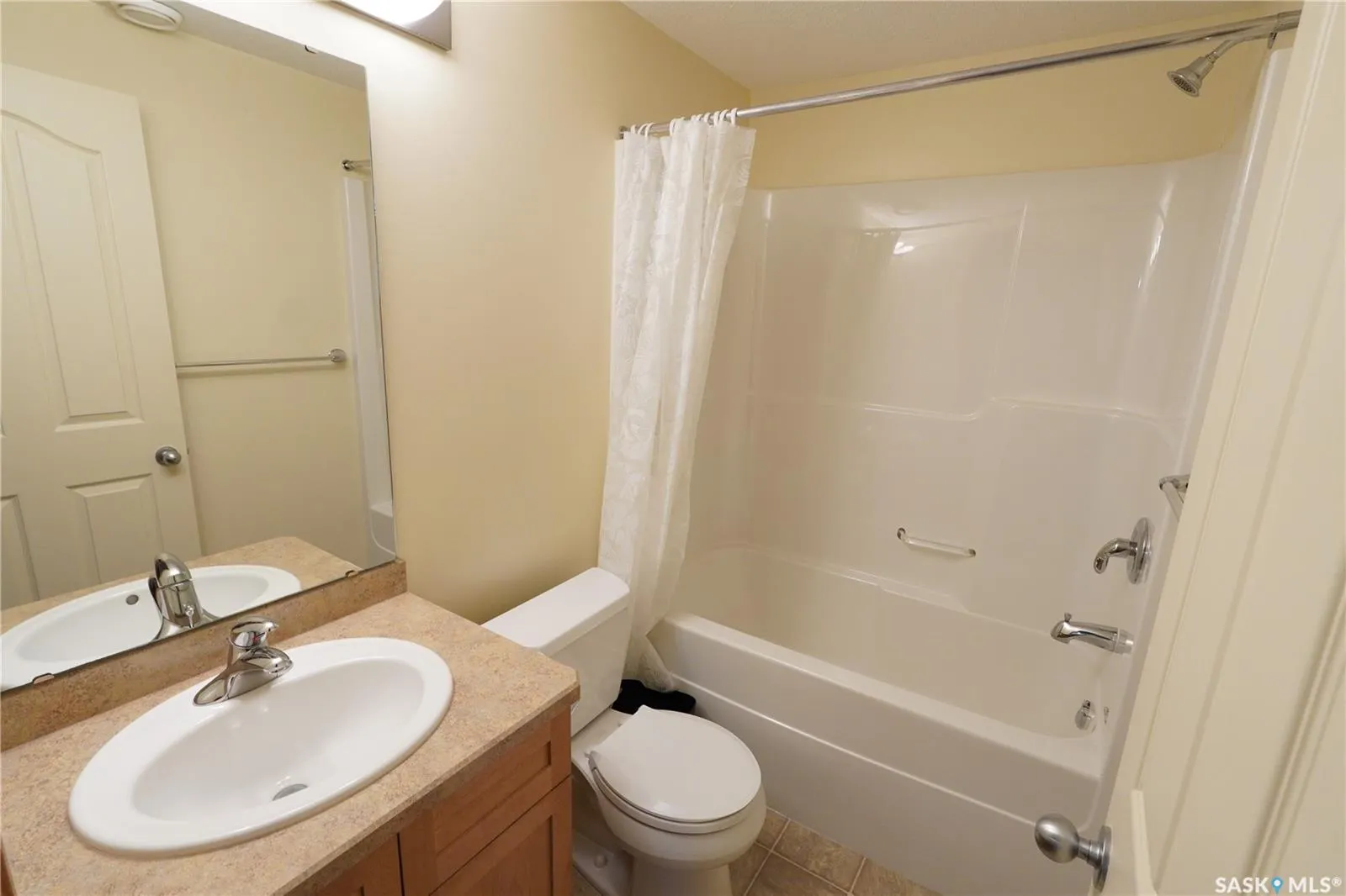 214 Mount Royal PLACE