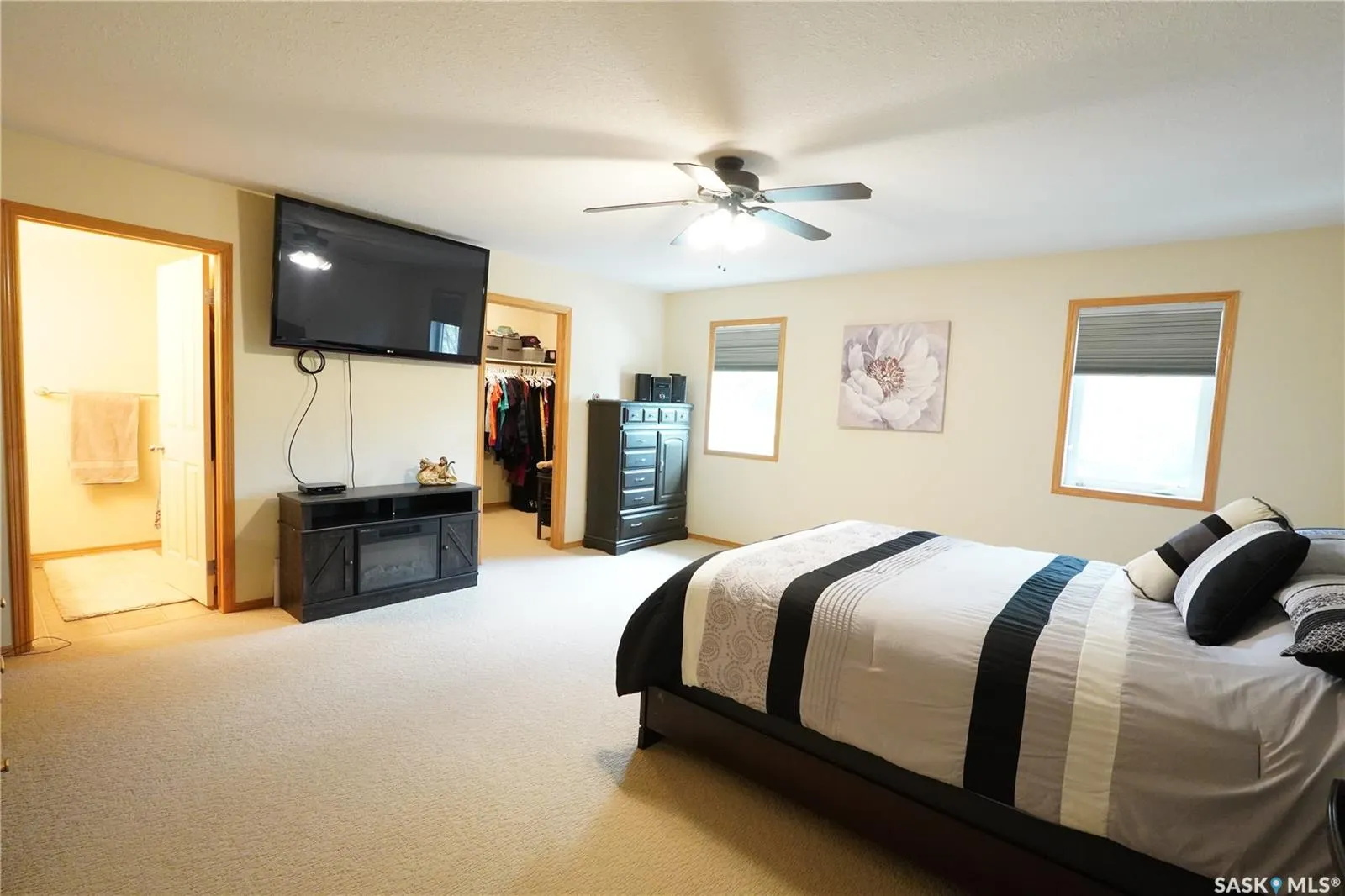 214 Mount Royal PLACE