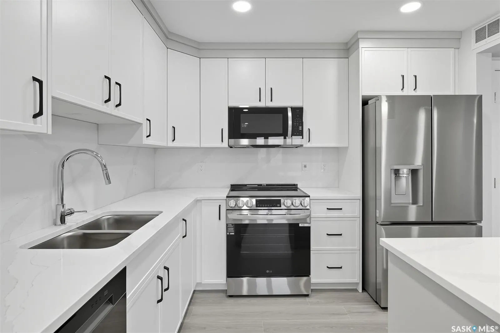 318 108th STREET W, #208