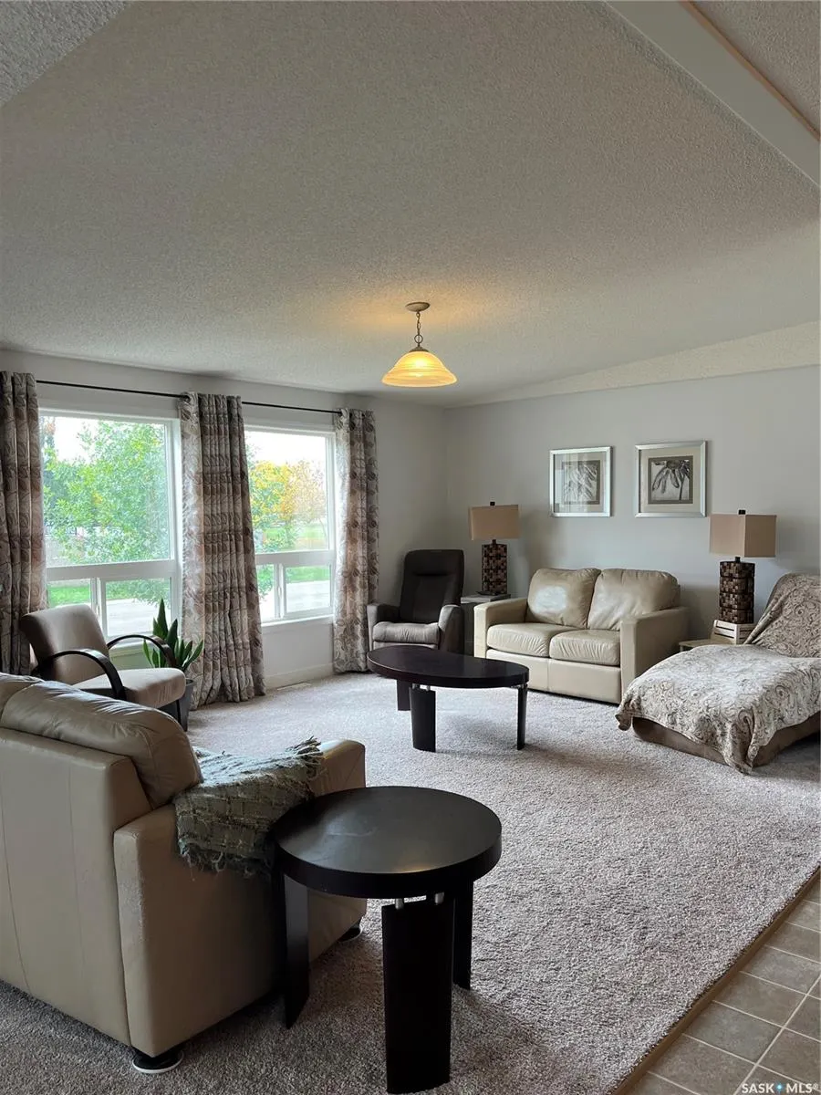 220 5th STREET W