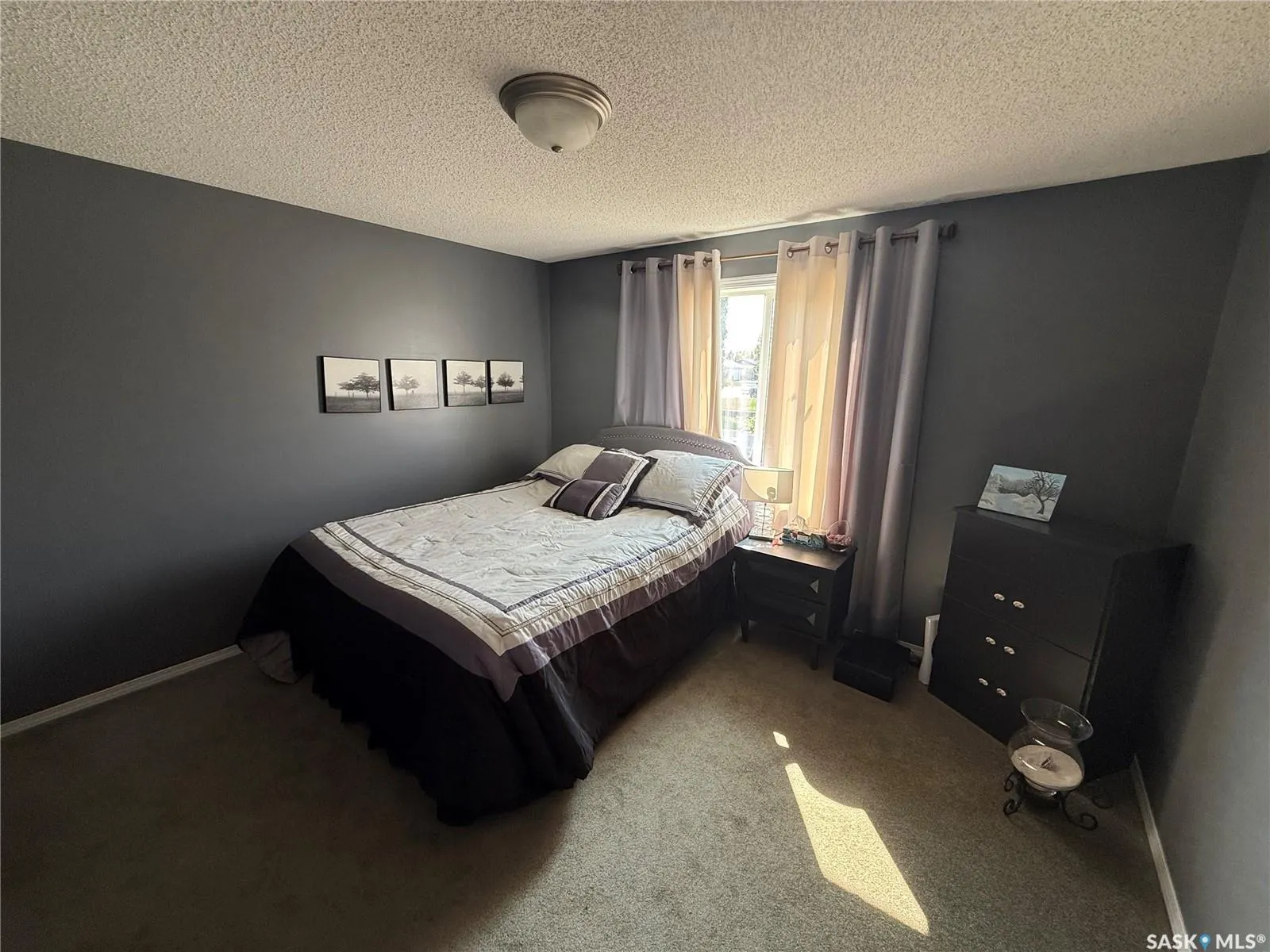 220 5th STREET W