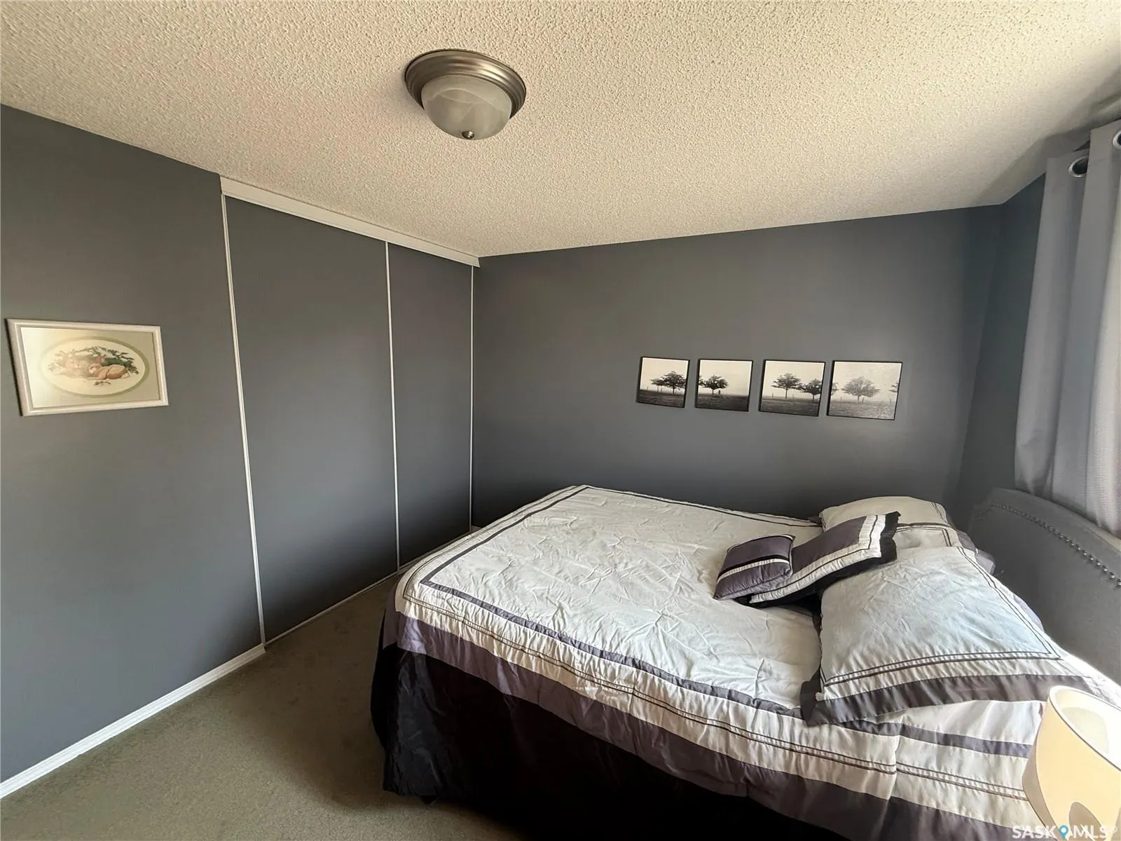 220 5th STREET W