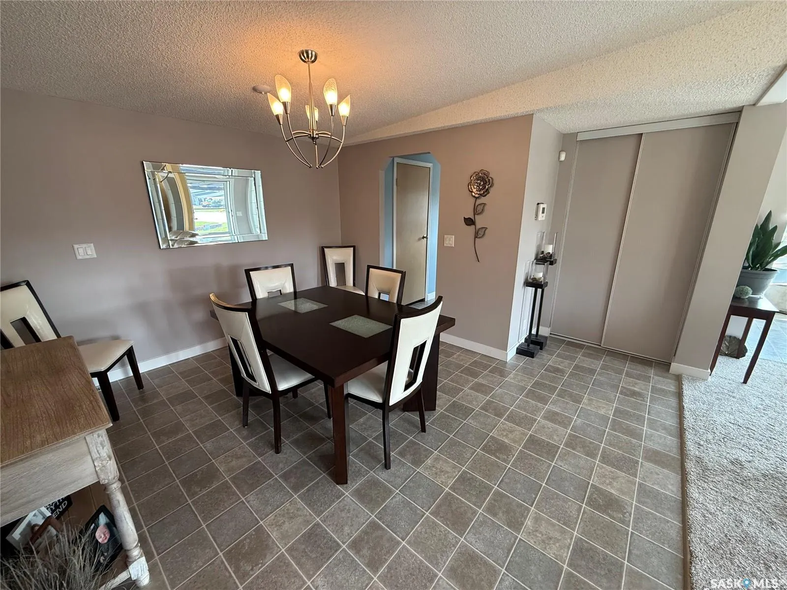 220 5th STREET W