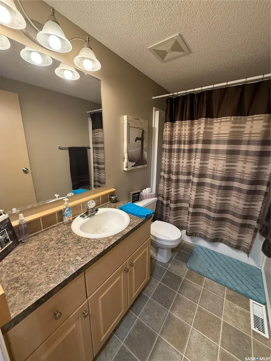 220 5th STREET W