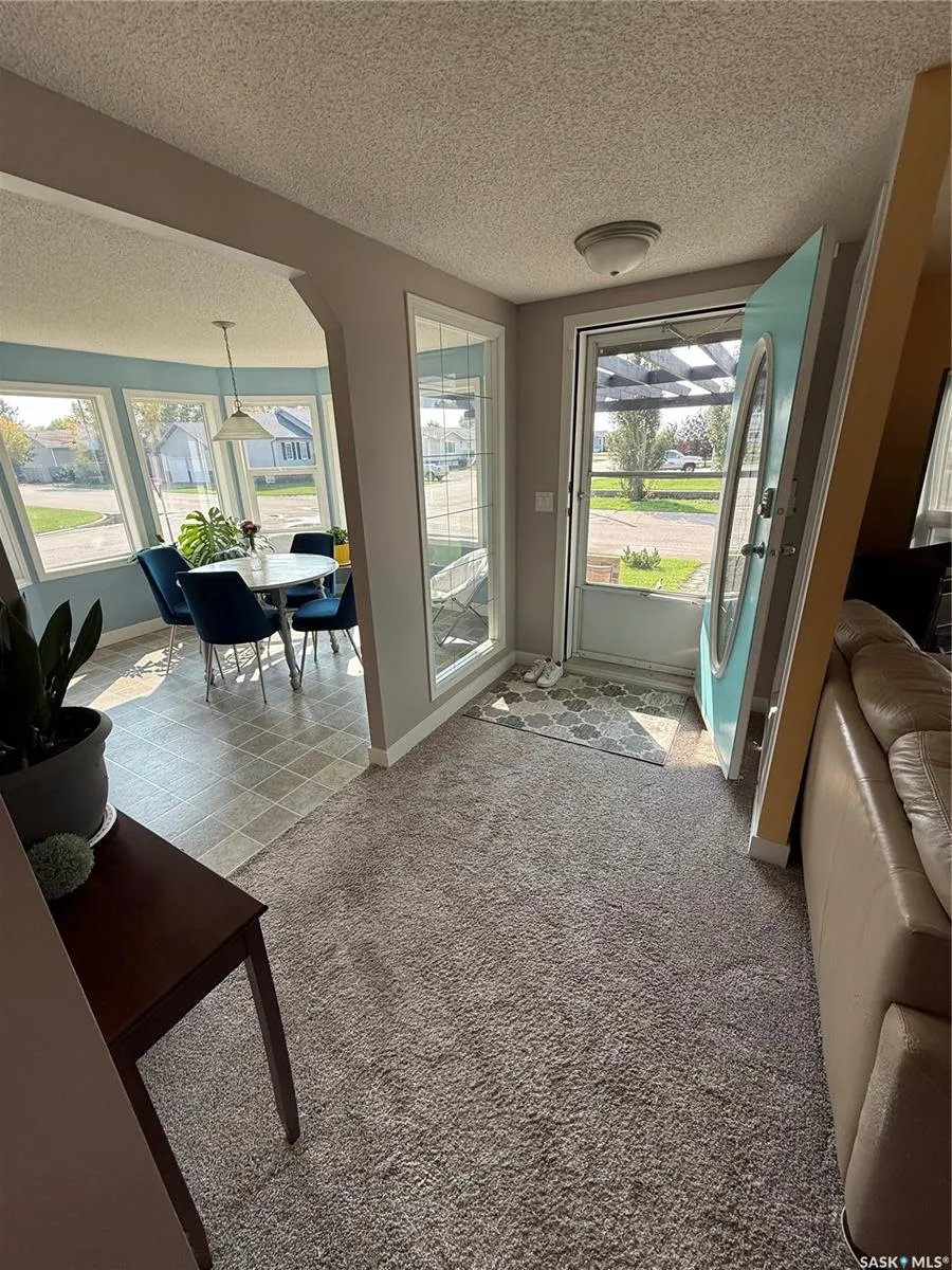 220 5th STREET W