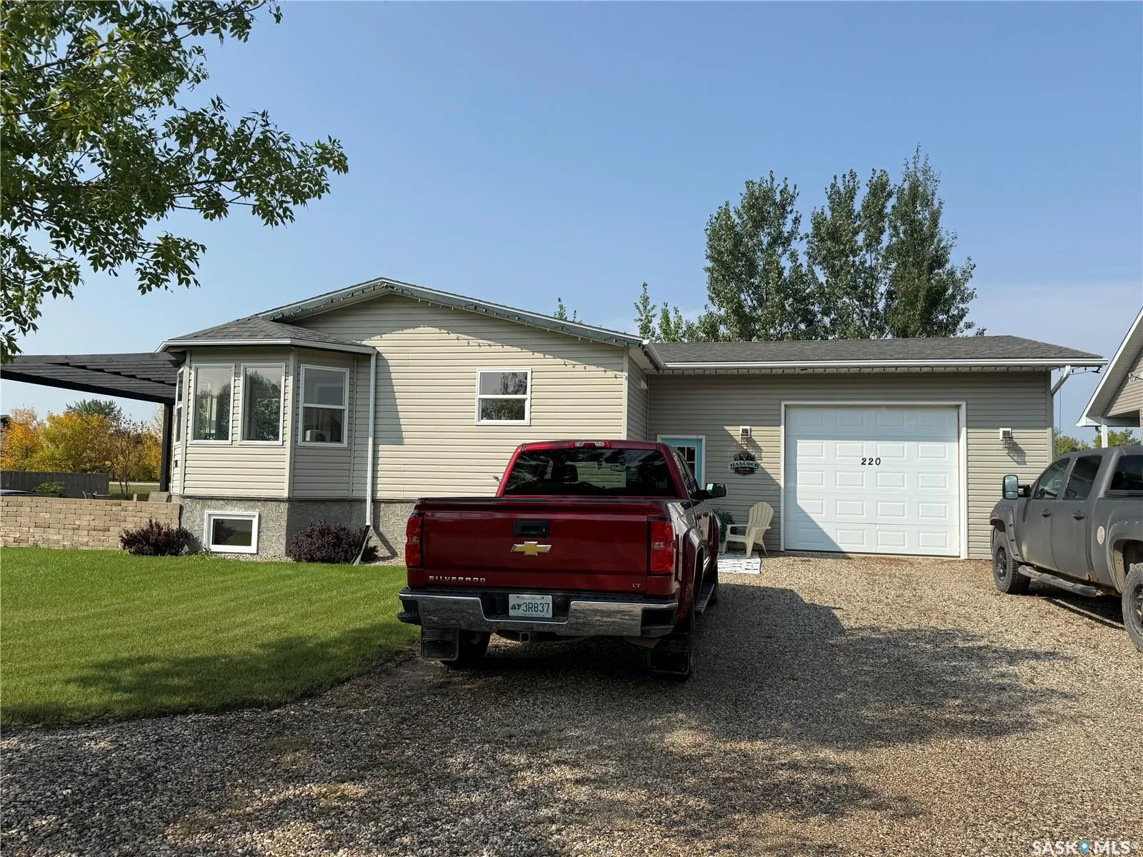 220 5th STREET W