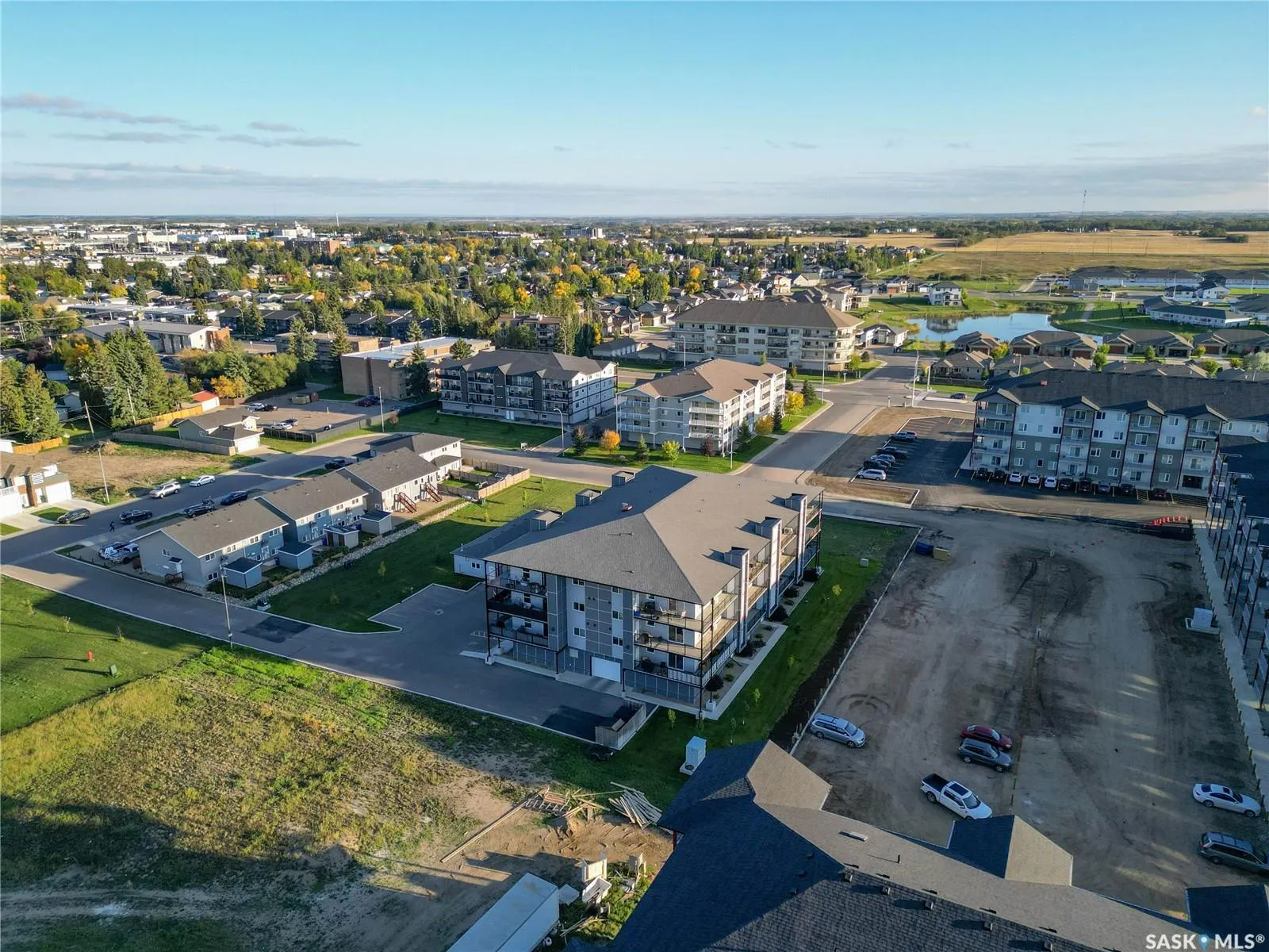 2641 Woodbridge DRIVE, #303