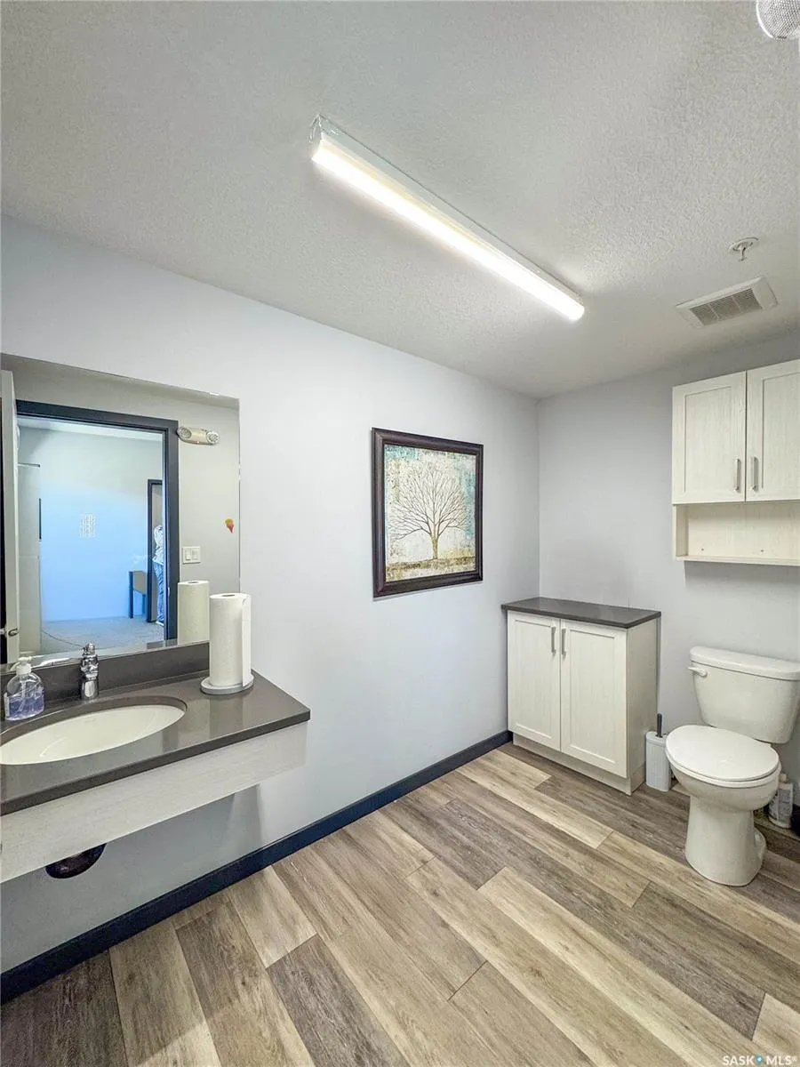 2641 Woodbridge DRIVE, #303