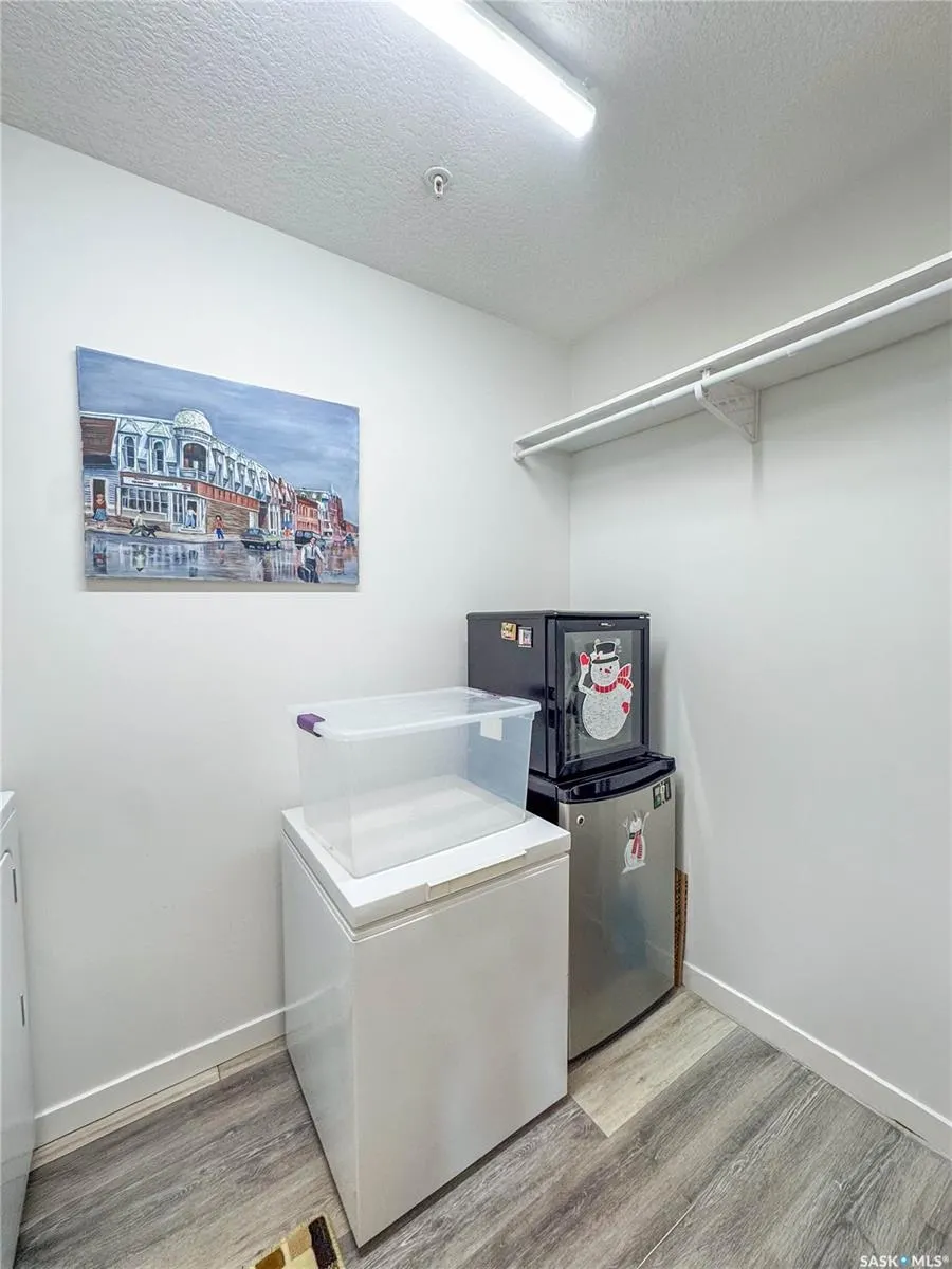 2641 Woodbridge DRIVE, #303