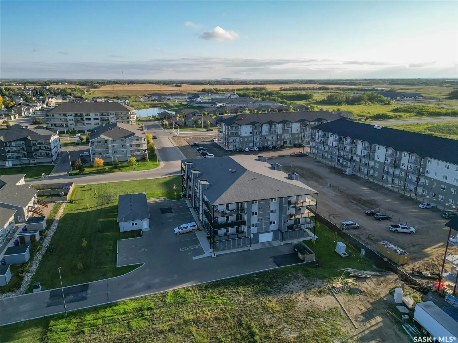 2641 Woodbridge DRIVE, #303