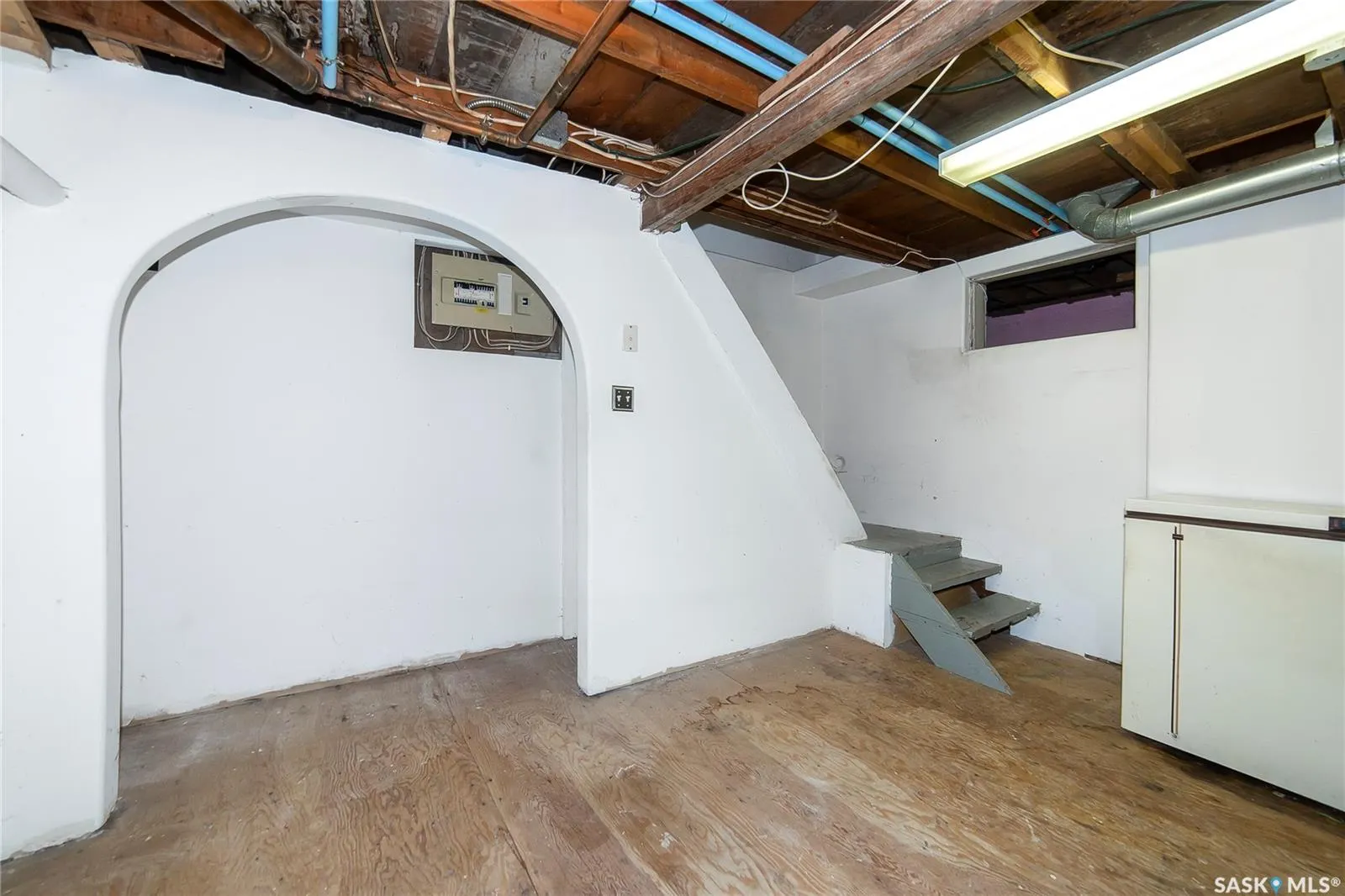 204 5th AVENUE