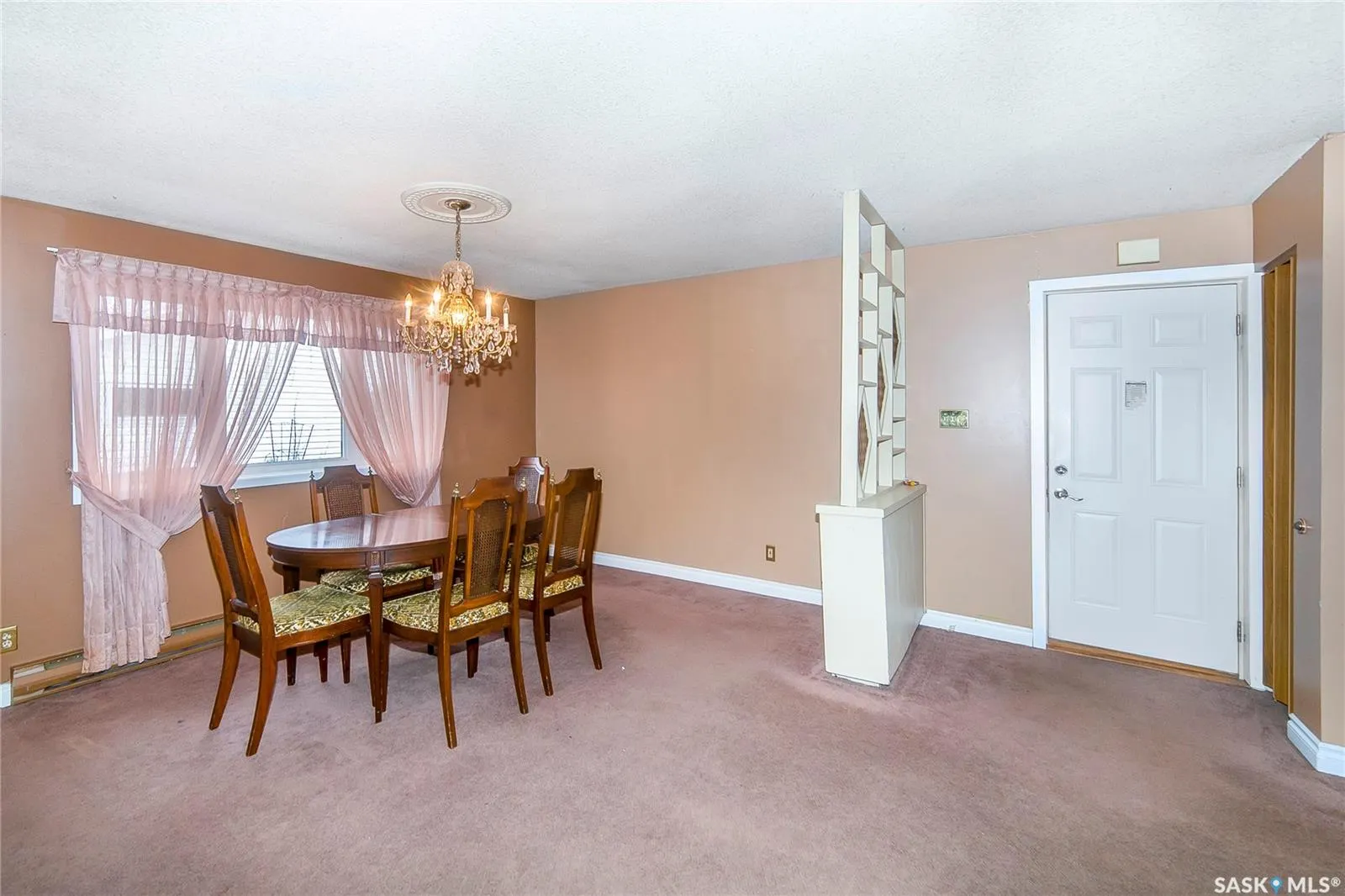 204 5th AVENUE