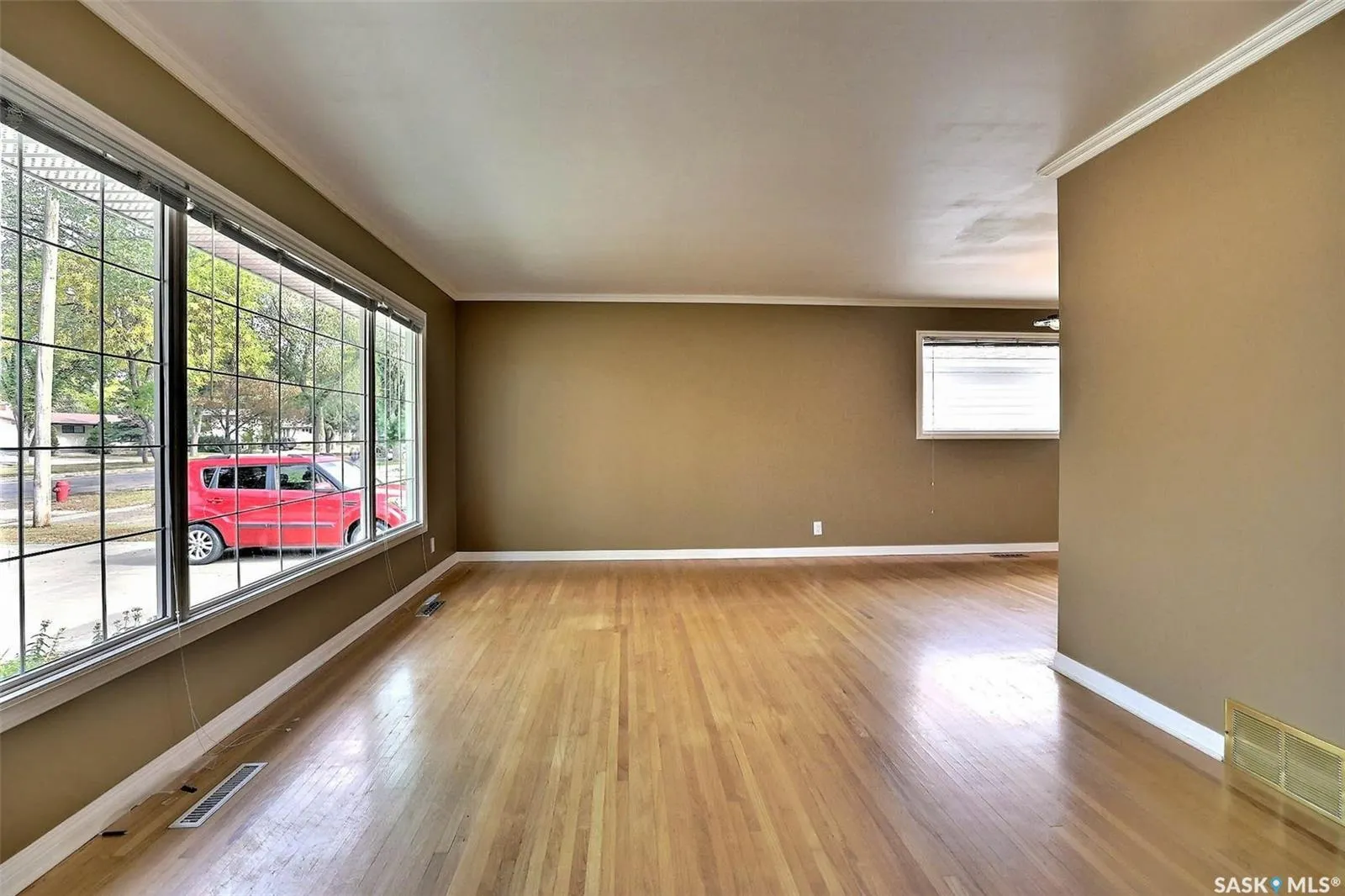 2433 Gordon ROAD