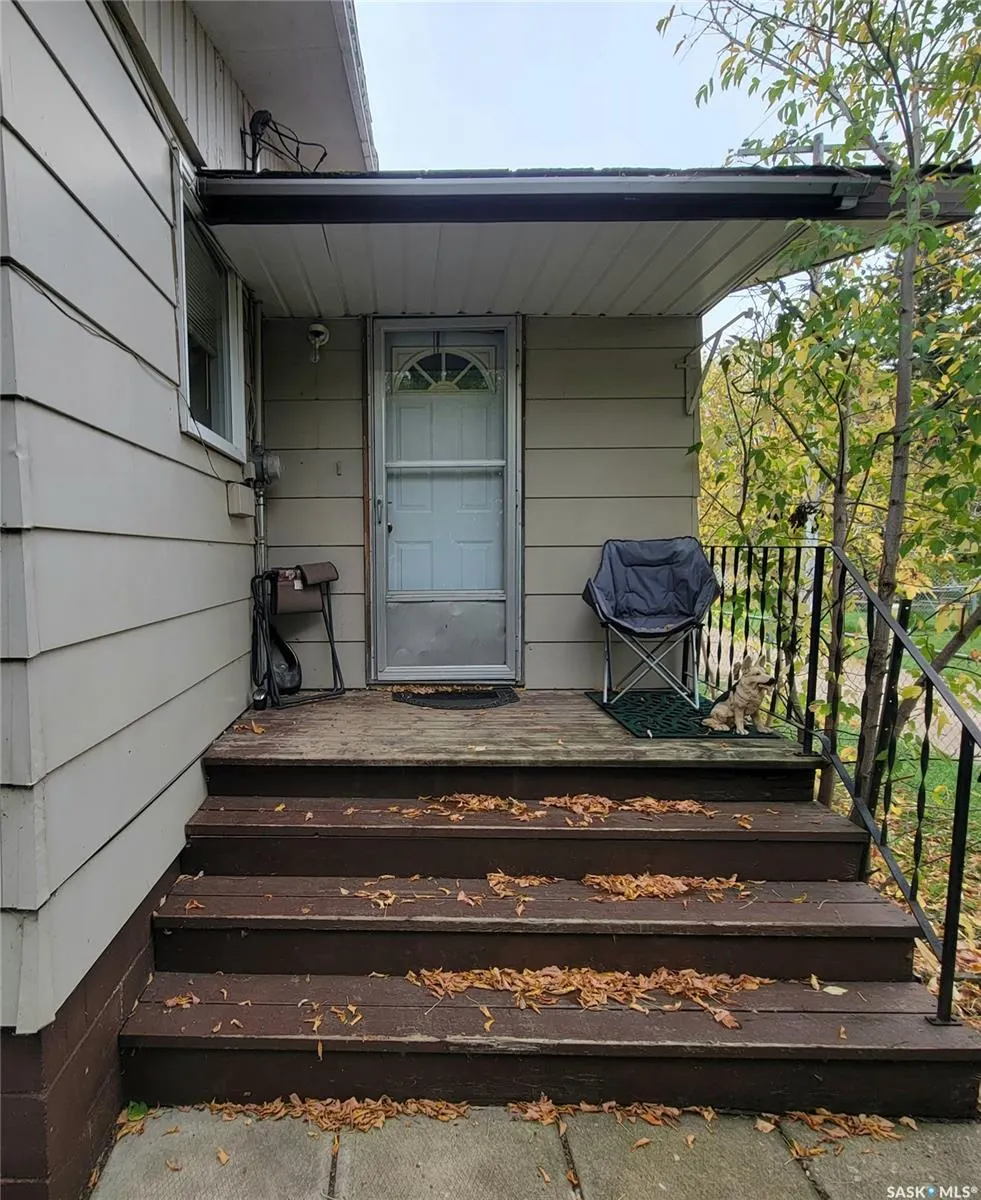 103 Brooks AVENUE