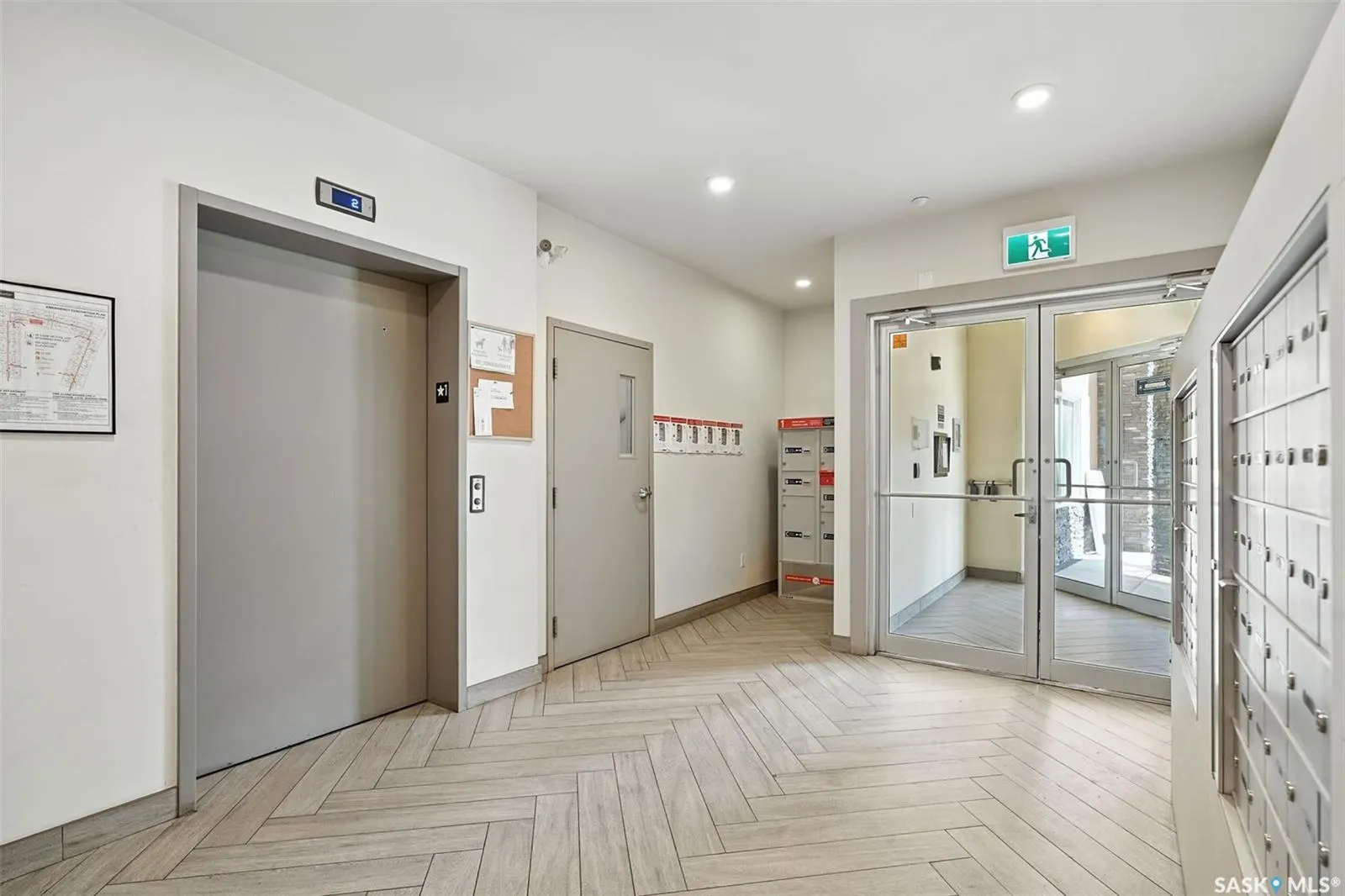 142 Pawlychenko LANE, #231