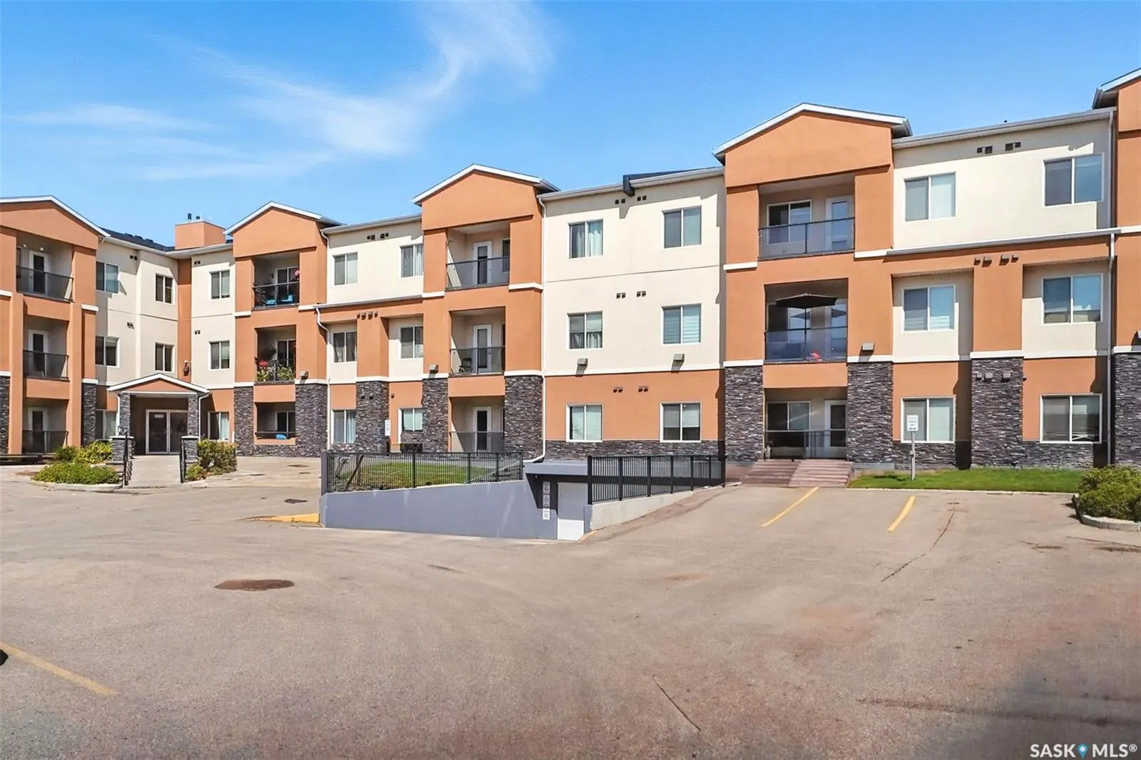 142 Pawlychenko LANE, #231