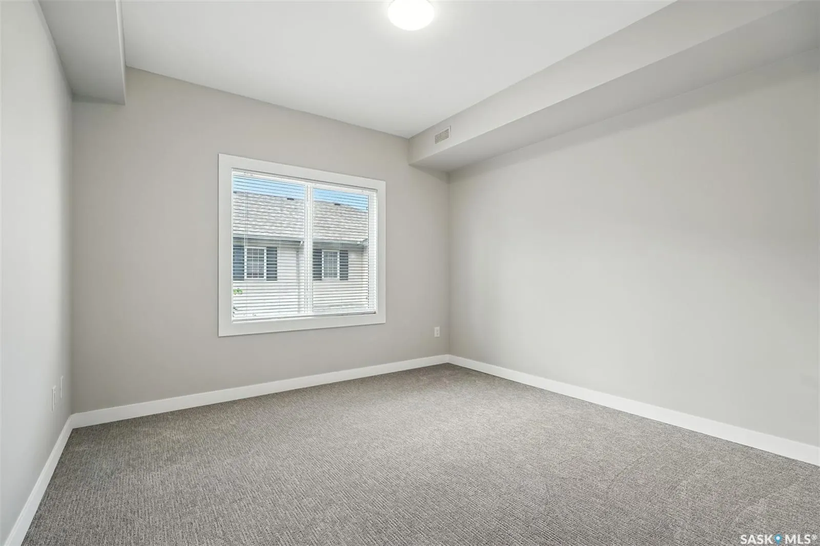 142 Pawlychenko LANE, #231