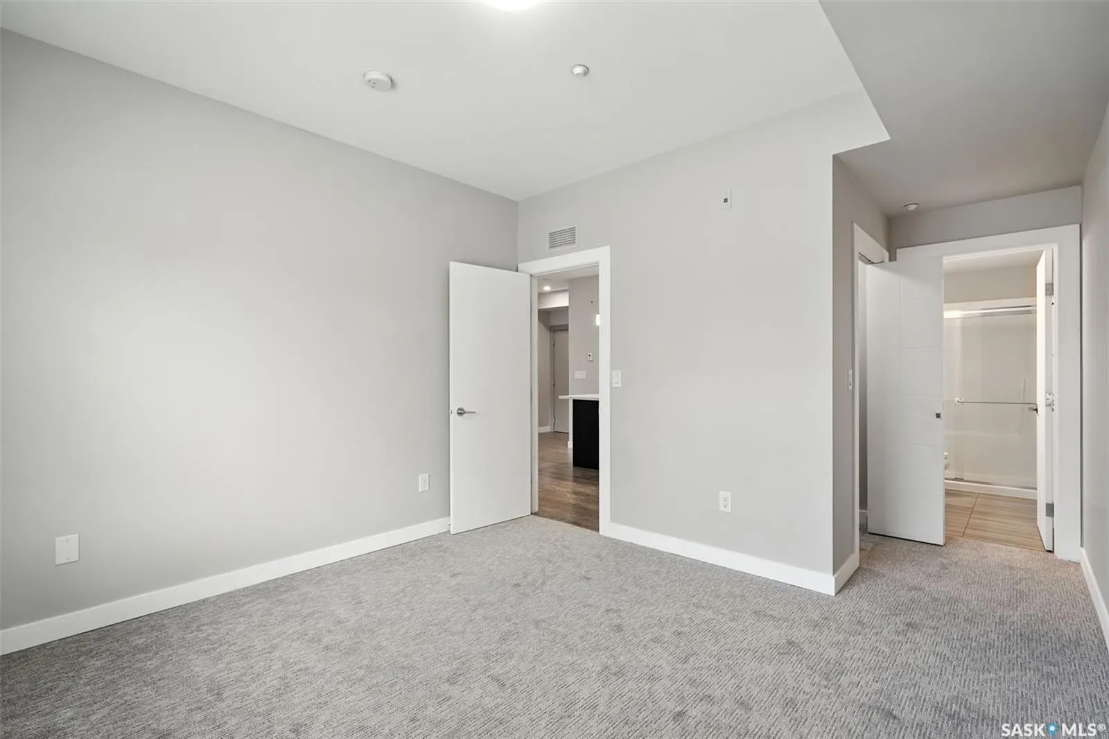 142 Pawlychenko LANE, #231