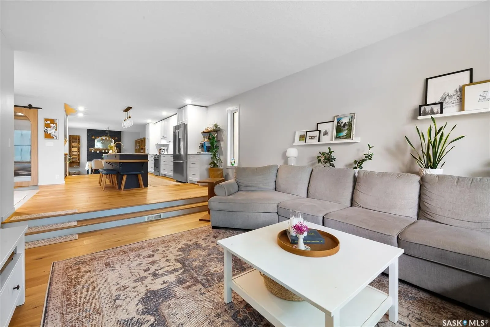 7 Trudeau BAY