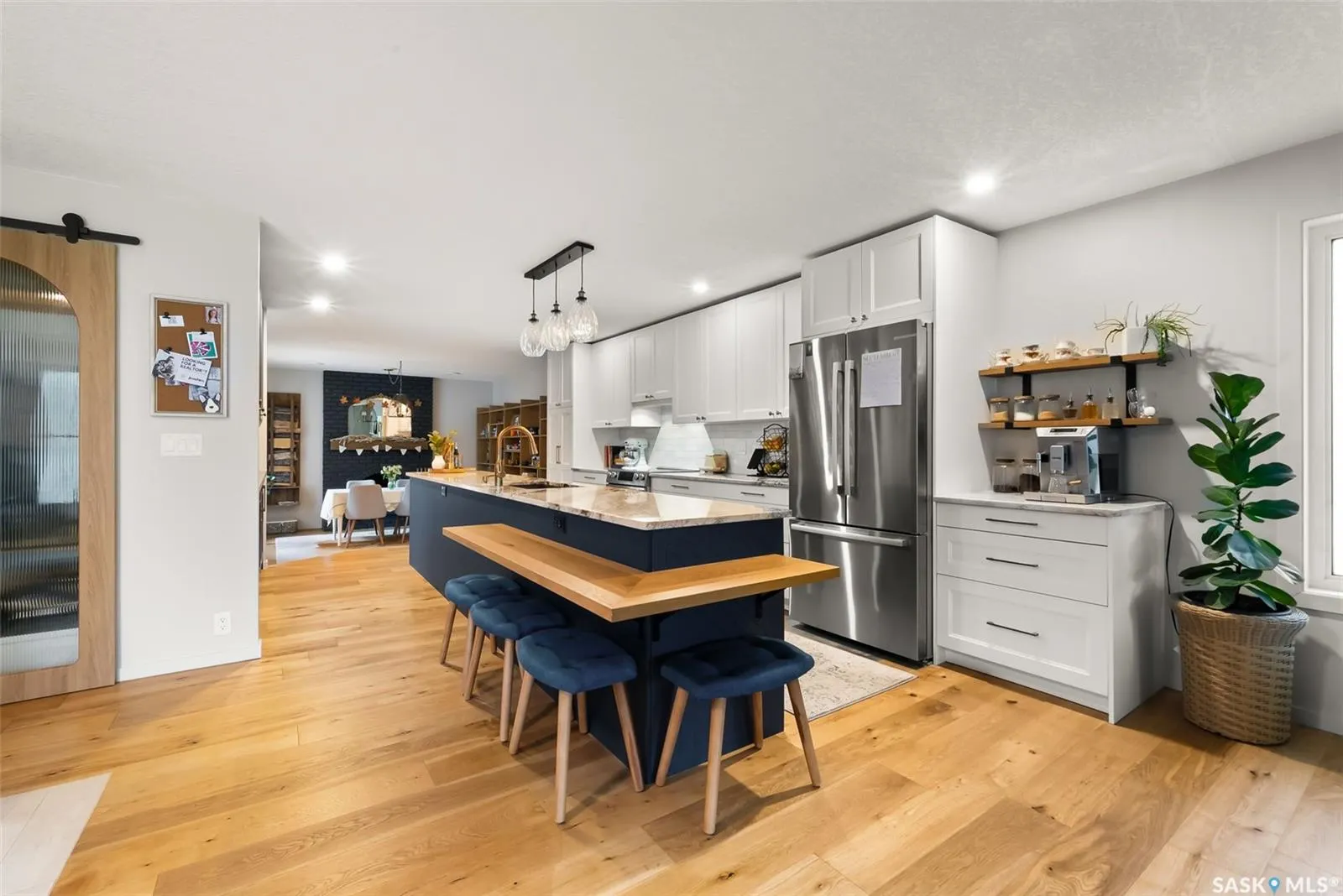 7 Trudeau BAY