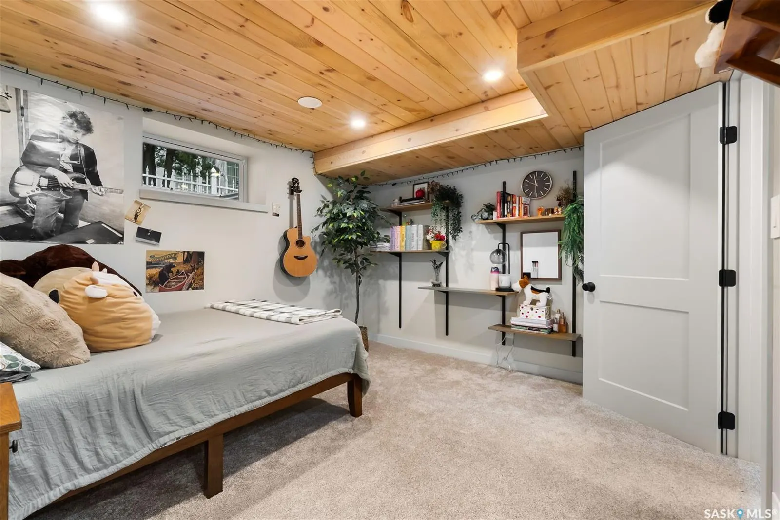 7 Trudeau BAY