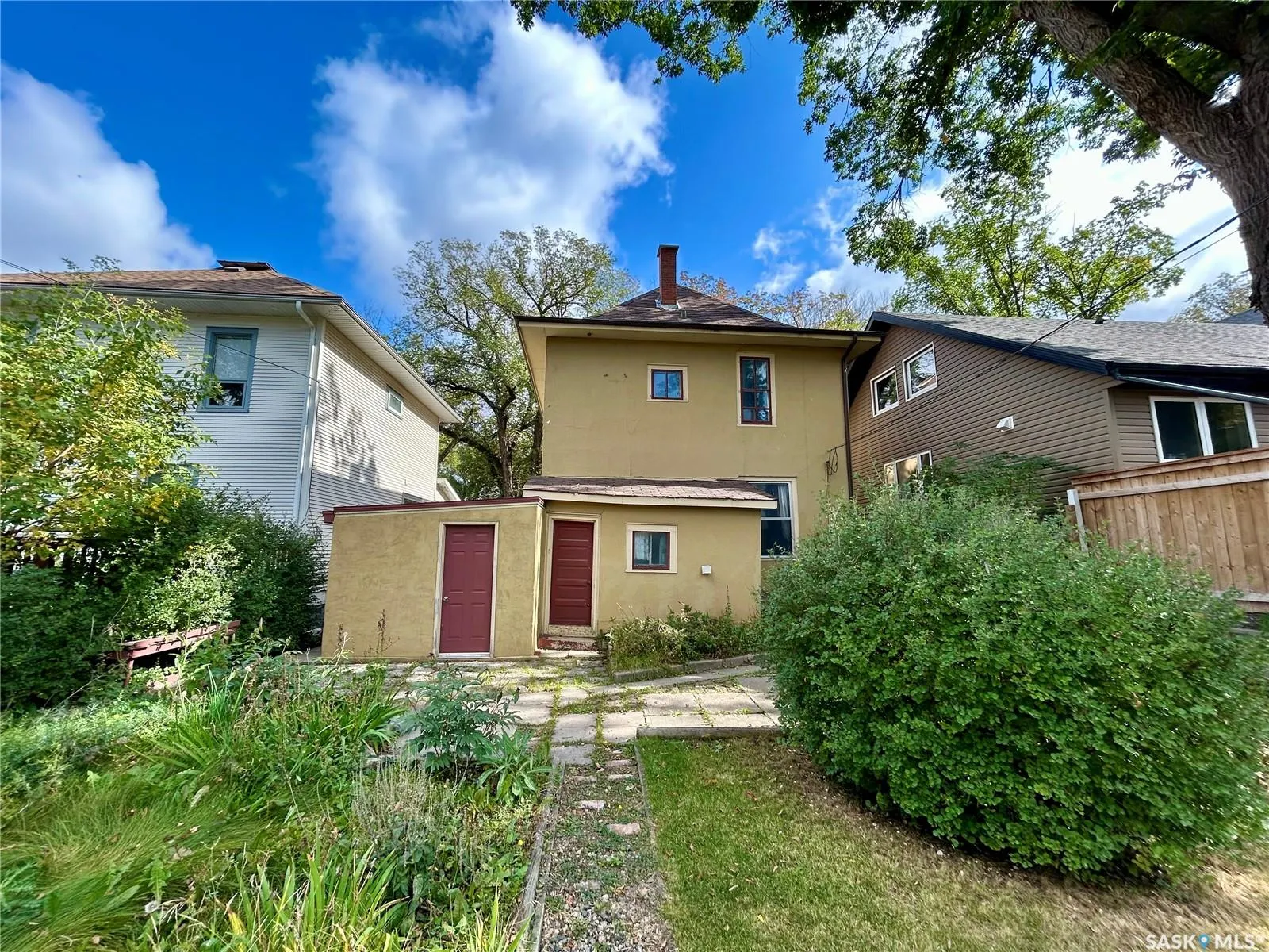 620 McPherson AVENUE
