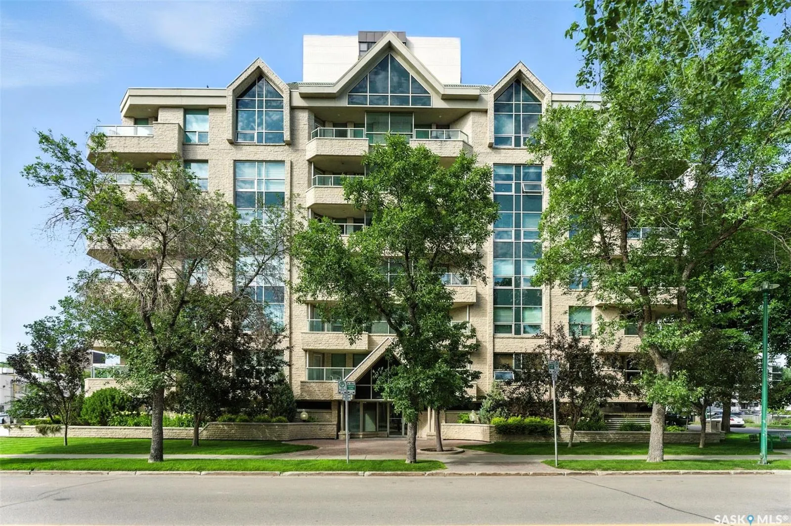 303 5th AVENUE N, #401
