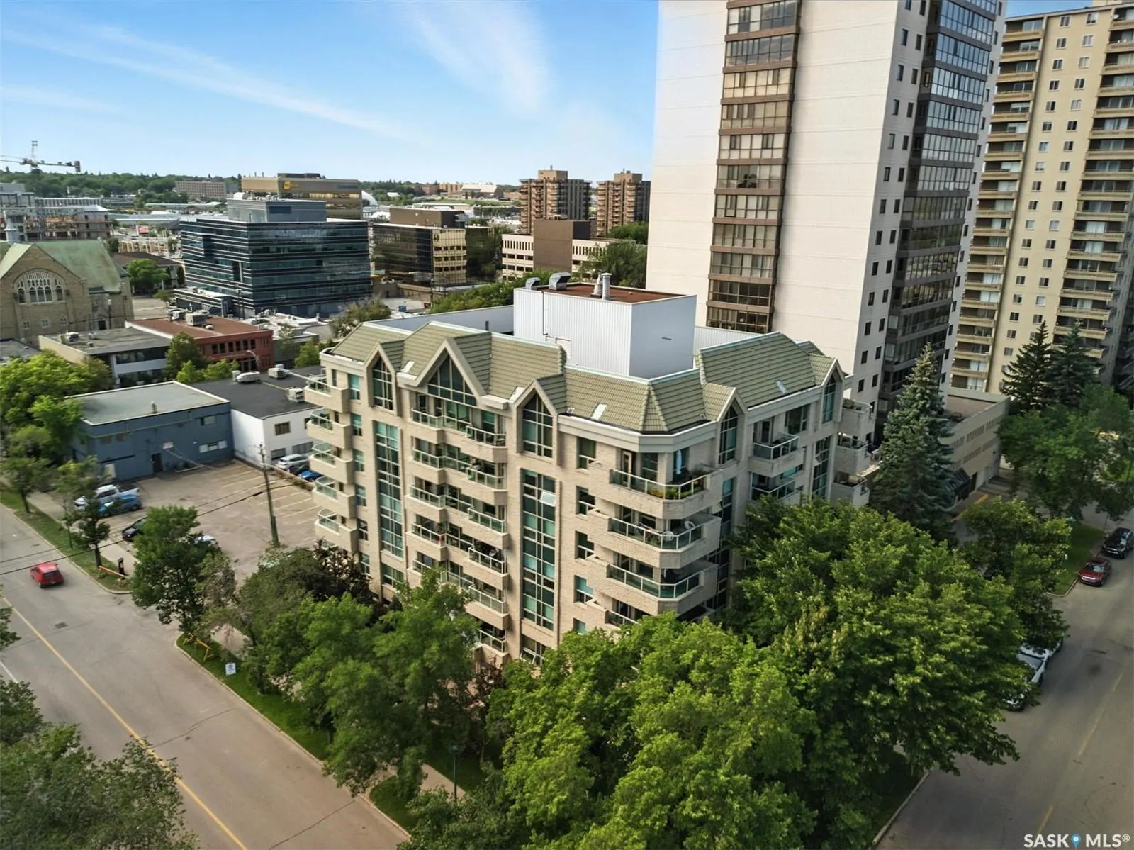 303 5th AVENUE N, #401