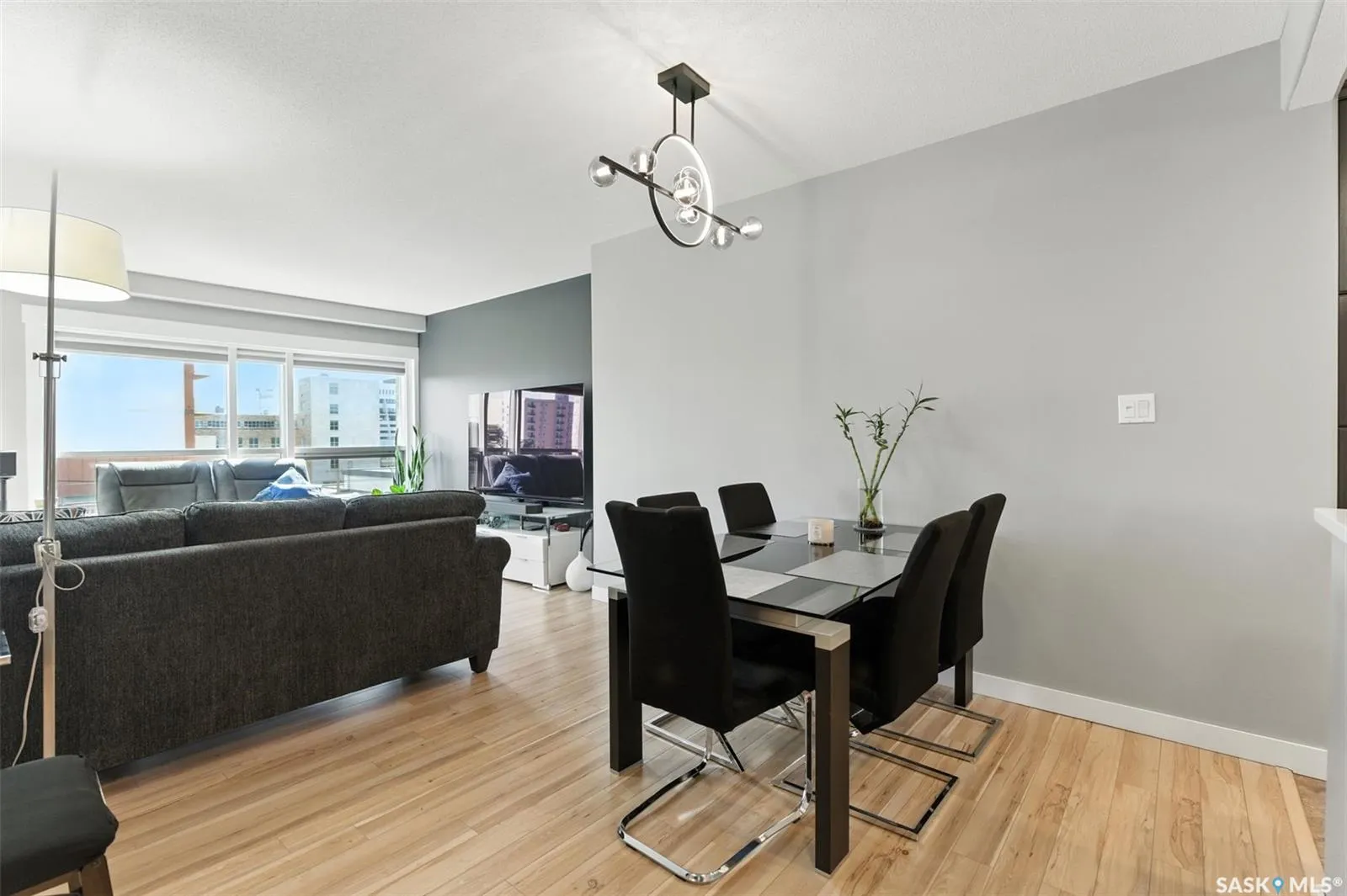 303 5th AVENUE N, #401
