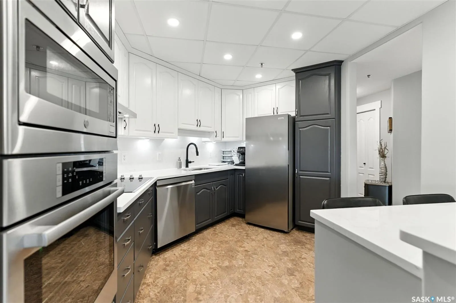 303 5th AVENUE N, #401