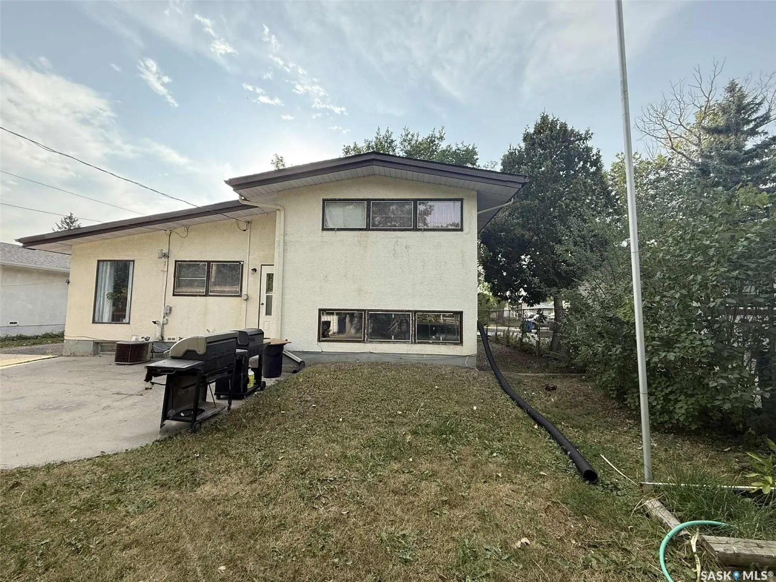 15 Richardson CRESCENT