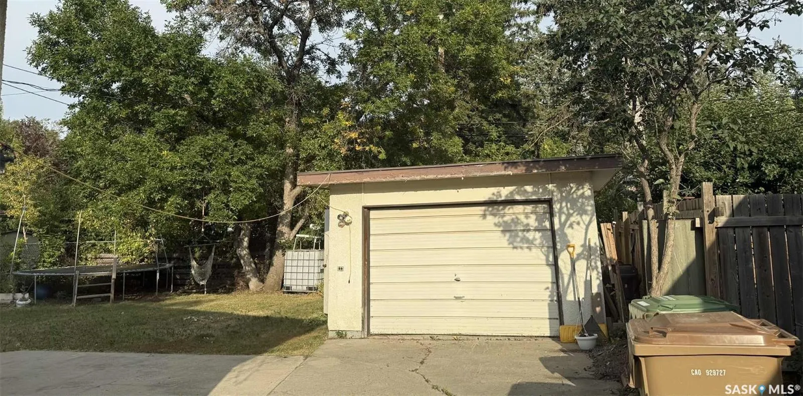 15 Richardson CRESCENT